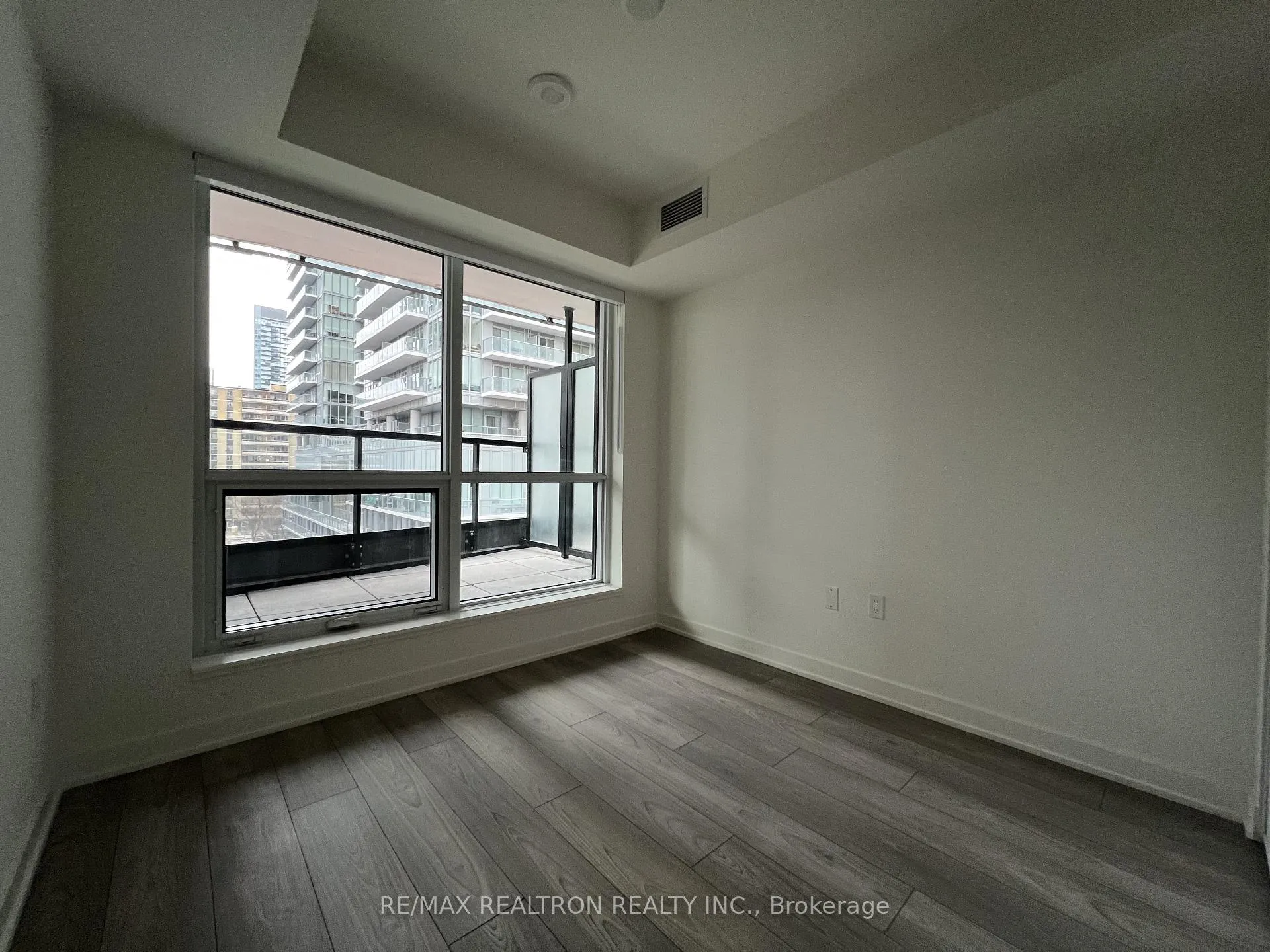 Photo 13 of 110 Broadway Avenue, Toronto, Mount Pleasant West — HOMEH
