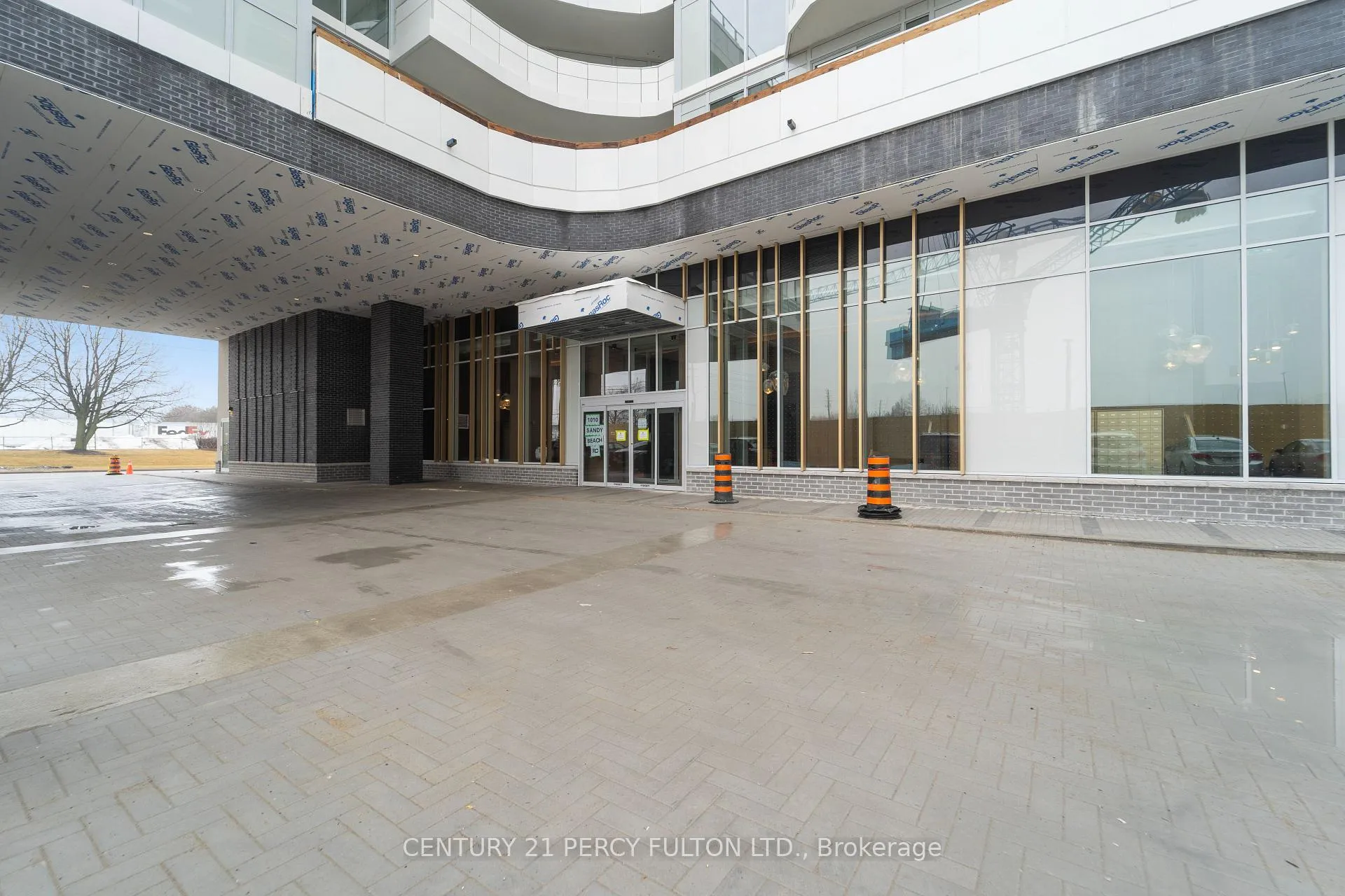 Photo 2 of Unit 2508, 1010 Sandy Beach Road, Pickering, Bay Ridges — HOMEH
