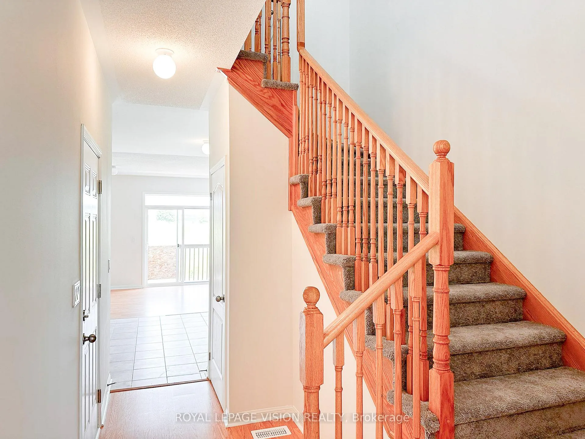 Photo 2 of 2611 Secreto Drive, Oshawa, Windfields — HOMEH