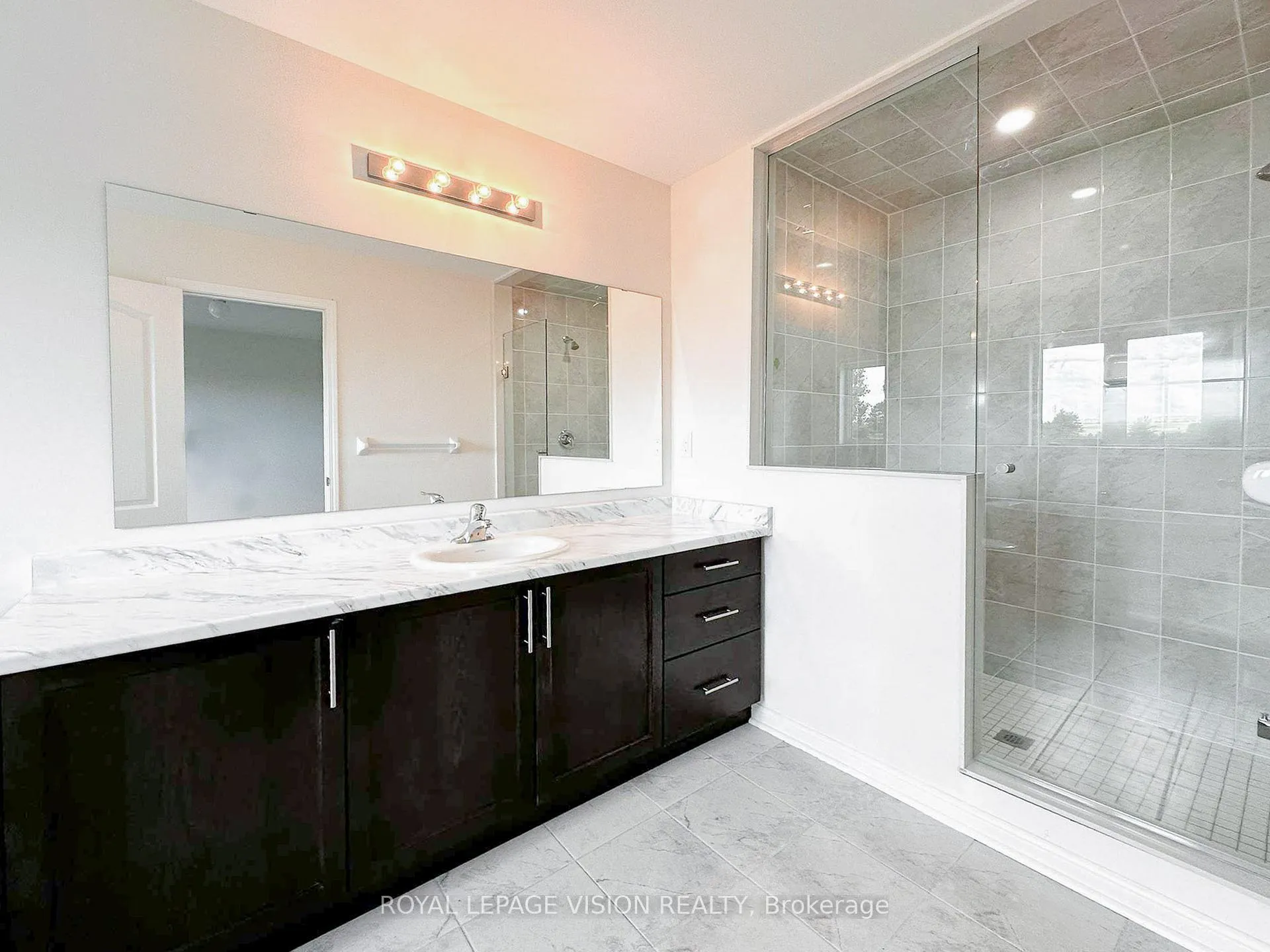 Photo 5 of 2611 Secreto Drive, Oshawa, Windfields — HOMEH