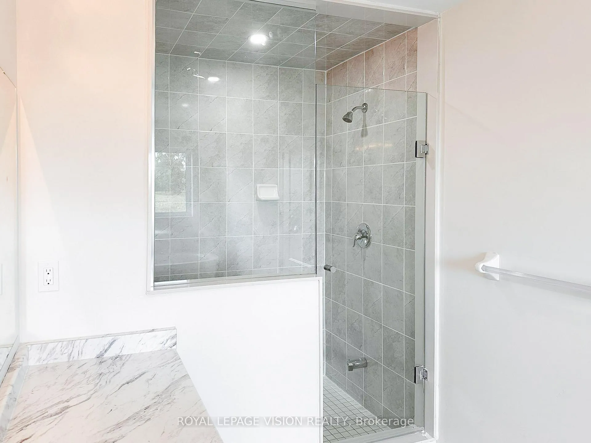 Photo 11 of 2611 Secreto Drive, Oshawa, Windfields — HOMEH
