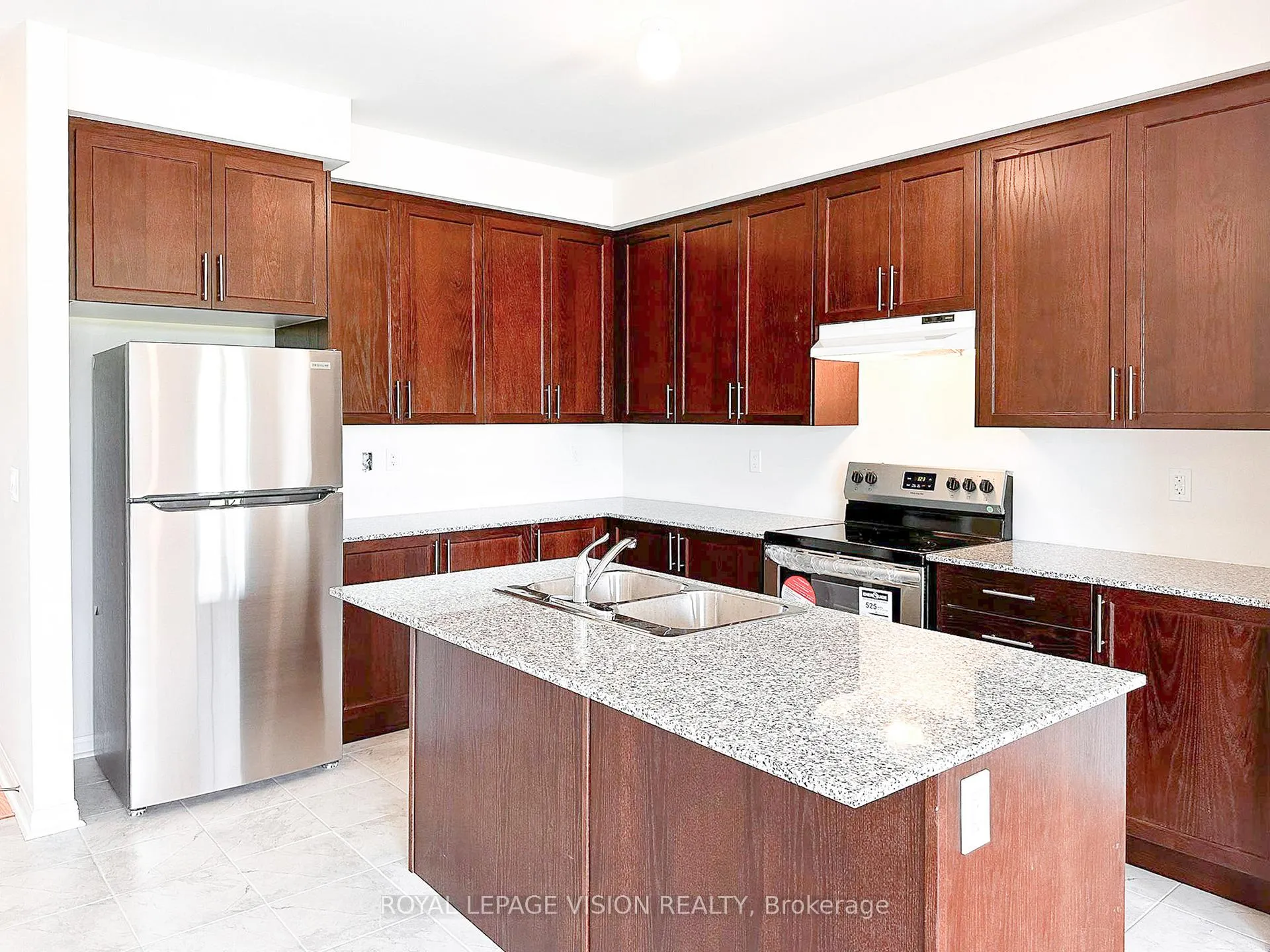 Photo 15 of 2611 Secreto Drive, Oshawa, Windfields — HOMEH