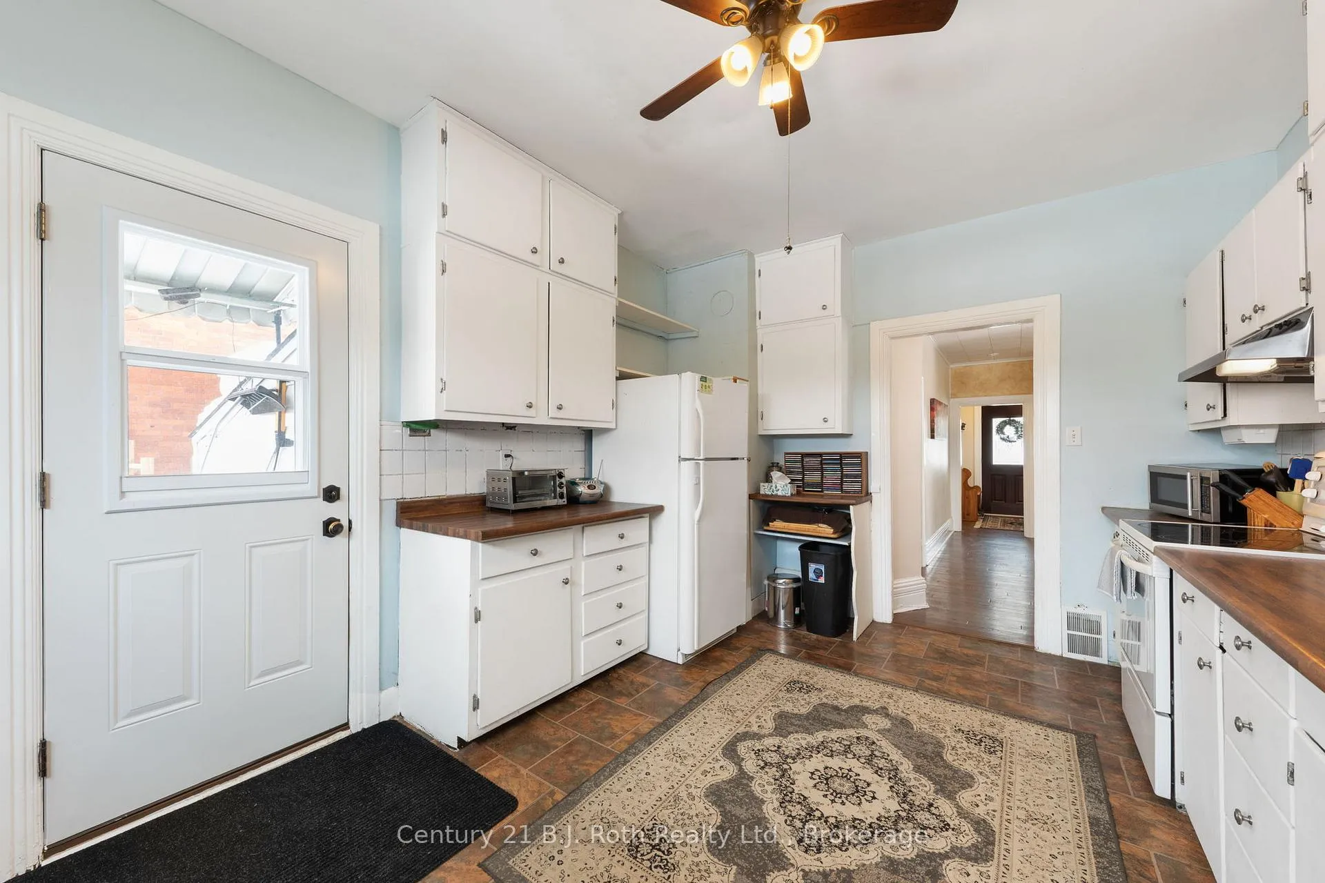Photo 14 of 347 Second Street, Midland — HOMEH