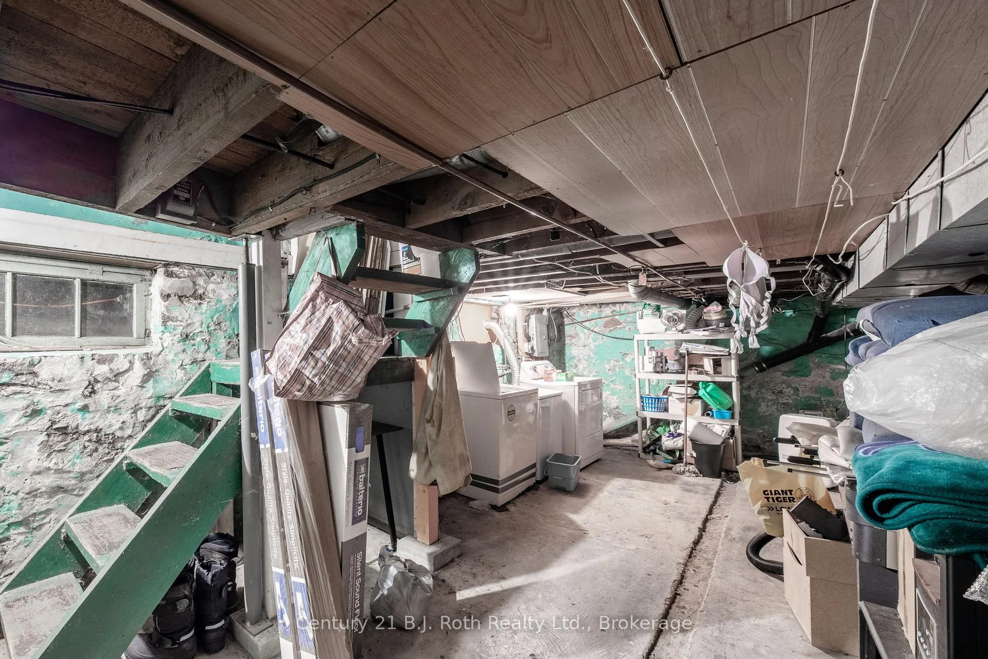 Photo 27 of 347 Second Street, Midland — HOMEH