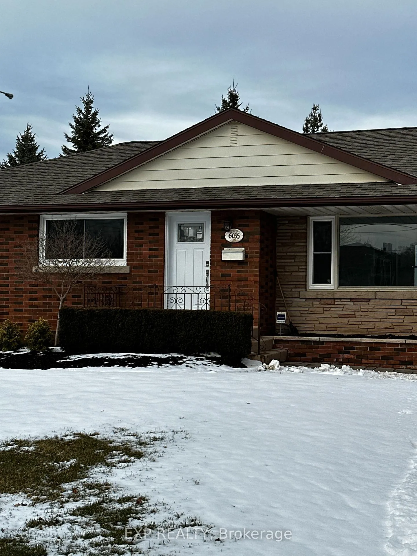 Photo 1 of Unit Lower, 6035 Britannia Crescent, Niagara Falls, Hospital — HOMEH