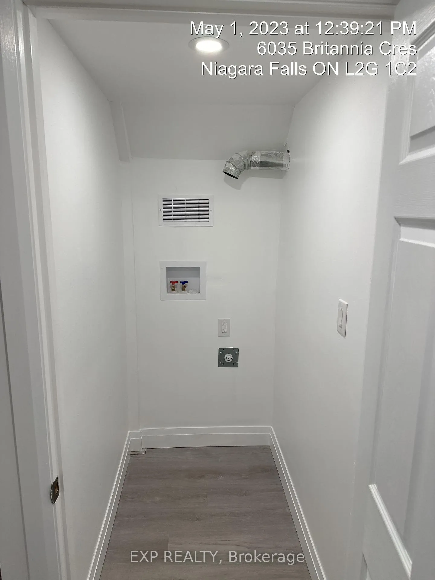 Photo 3 of Unit Lower, 6035 Britannia Crescent, Niagara Falls, Hospital — HOMEH