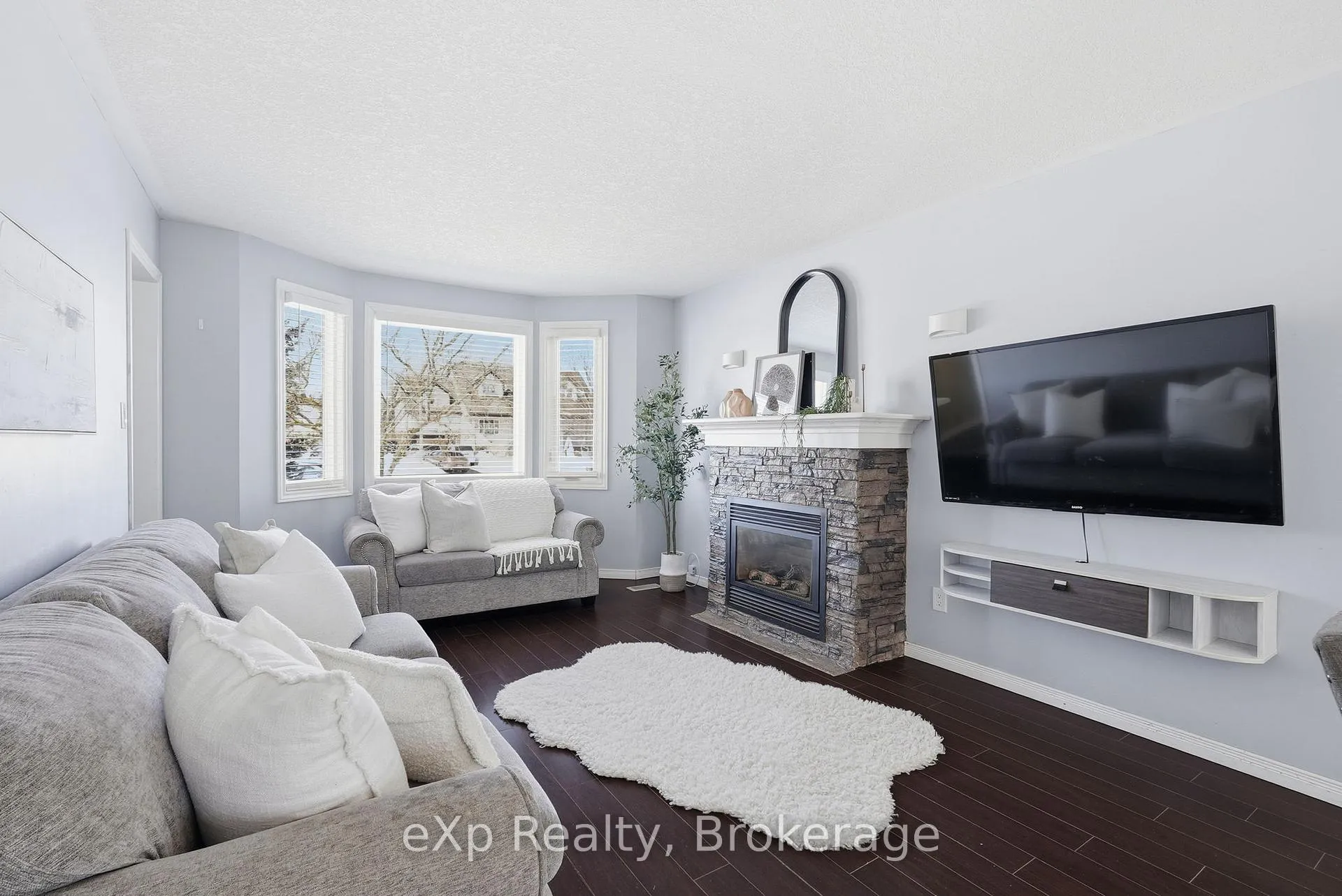 Photo 3 of 20 Andrew Street, Wellington North, Arthur — HOMEH