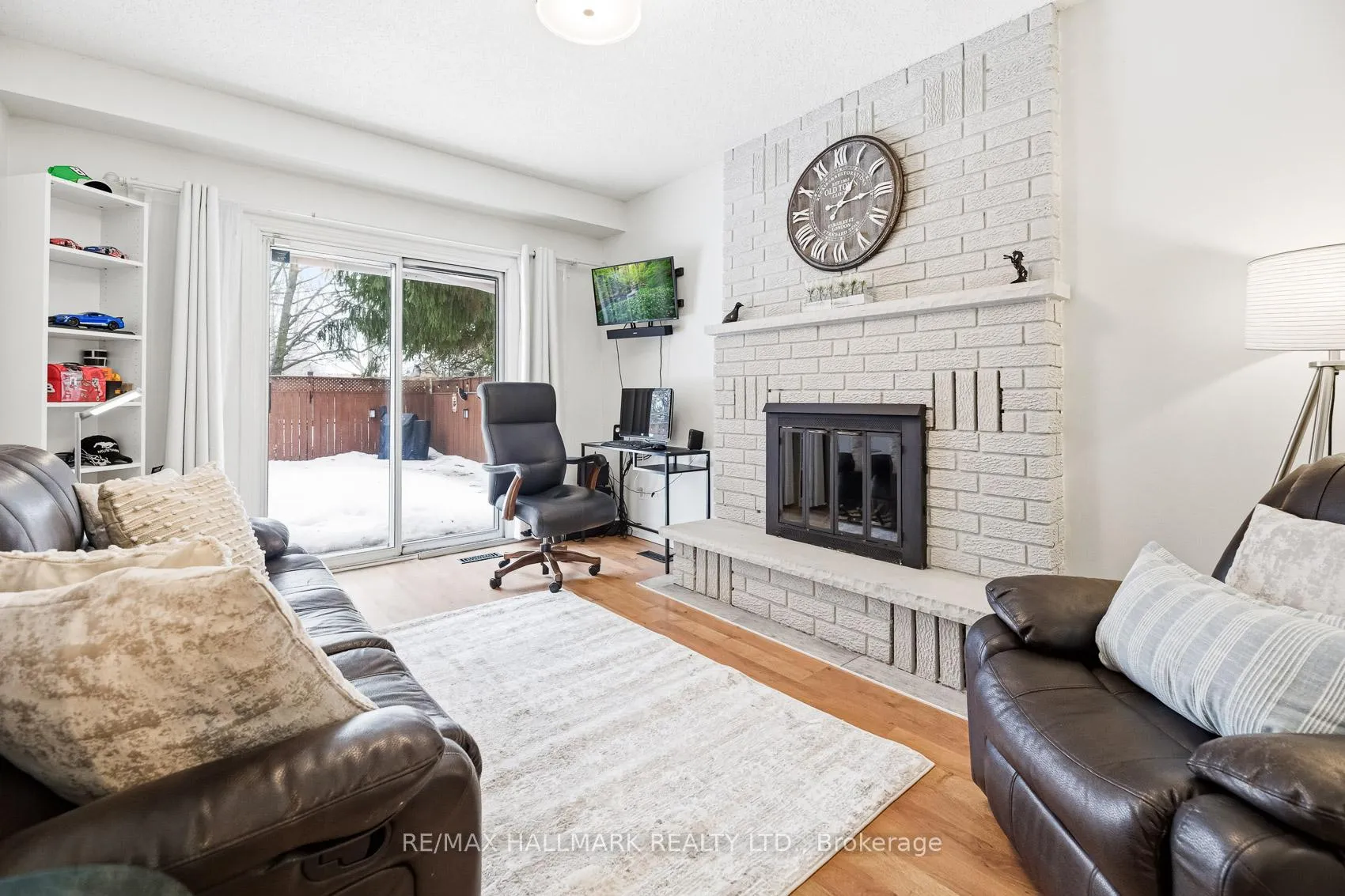 Photo 14 of 71 Robinson Crescent, Whitby, Pringle Creek — HOMEH