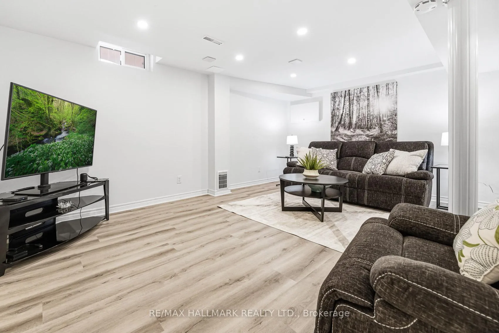 Photo 32 of 71 Robinson Crescent, Whitby, Pringle Creek — HOMEH