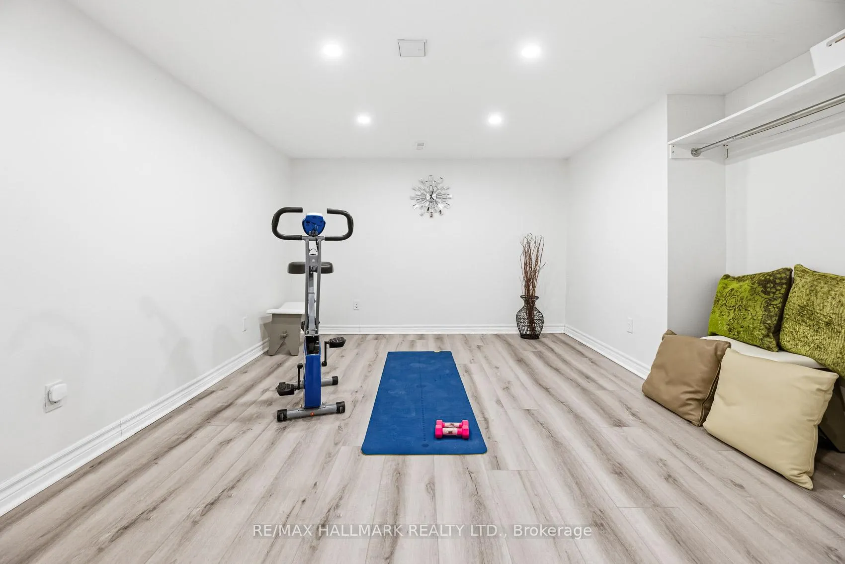 Photo 33 of 71 Robinson Crescent, Whitby, Pringle Creek — HOMEH
