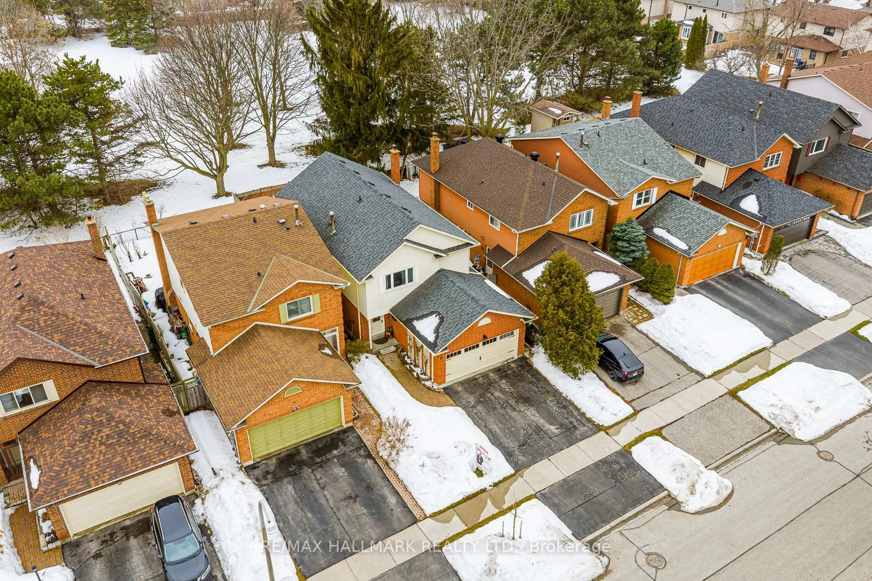 Photo 38 of 71 Robinson Crescent, Whitby, Pringle Creek — HOMEH