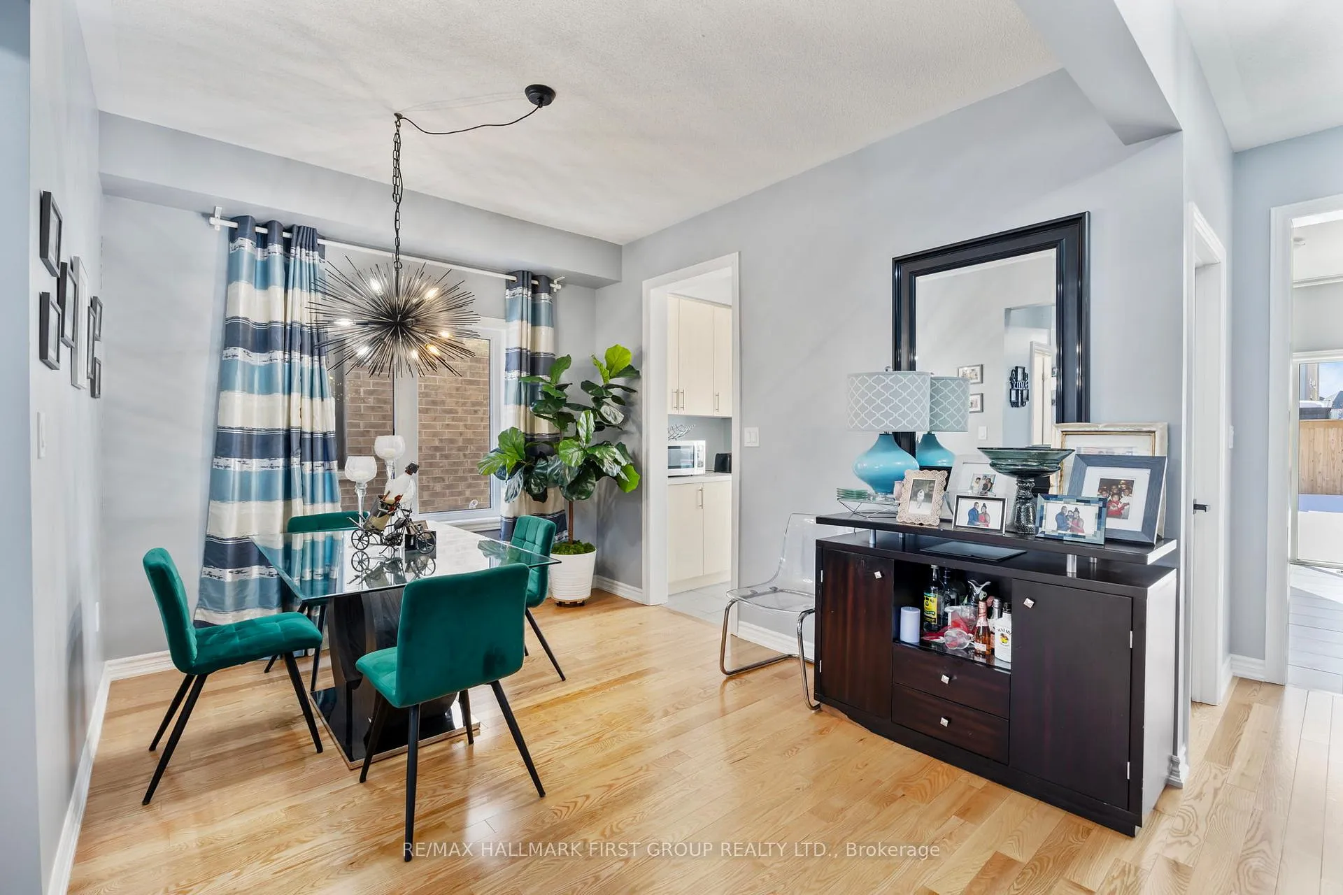 Photo 5 of 307 Northglen Boulevard, Clarington, Bowmanville — HOMEH