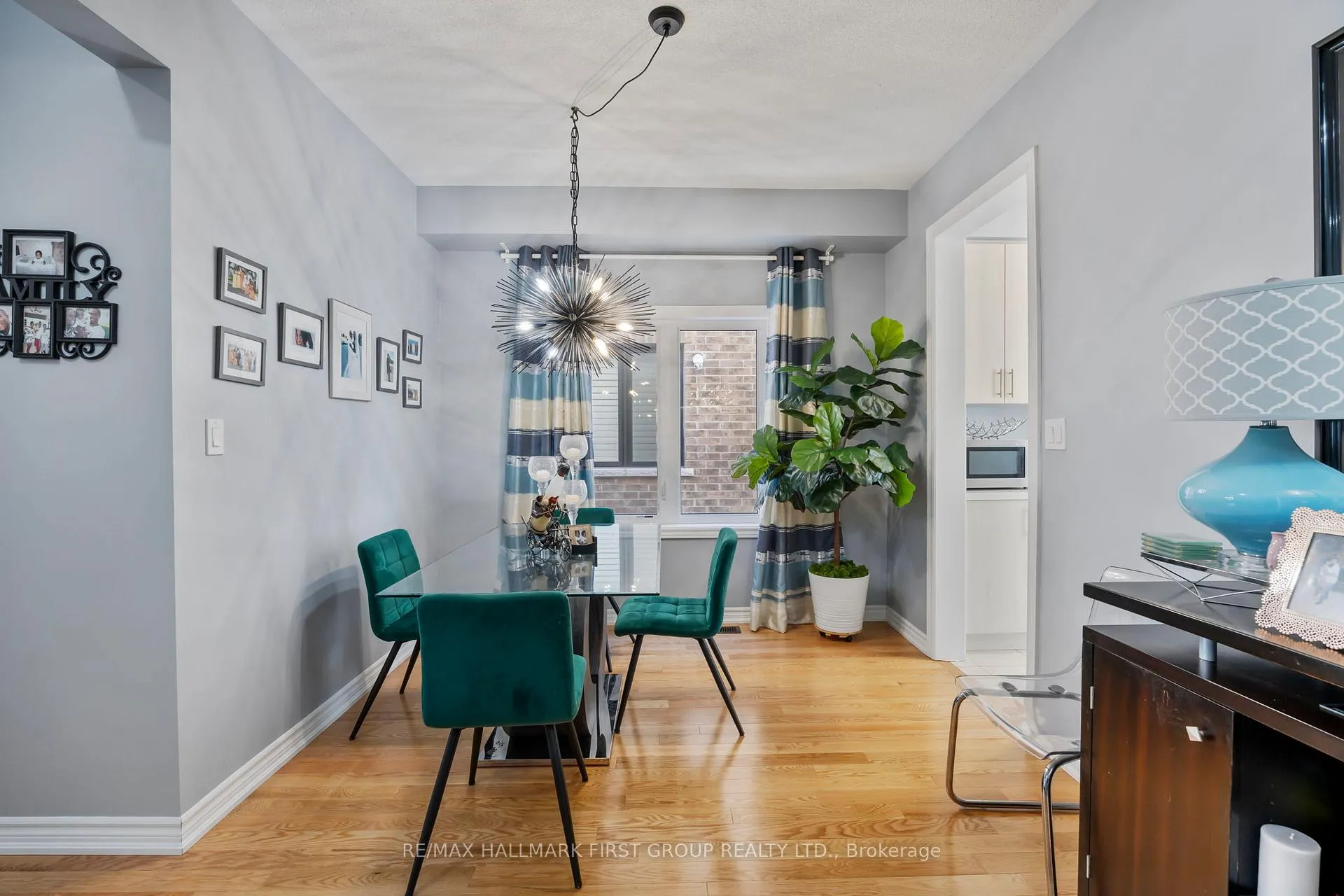 Photo 6 of 307 Northglen Boulevard, Clarington, Bowmanville — HOMEH