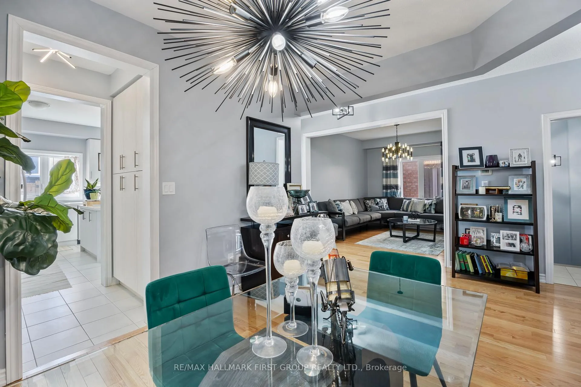 Photo 8 of 307 Northglen Boulevard, Clarington, Bowmanville — HOMEH
