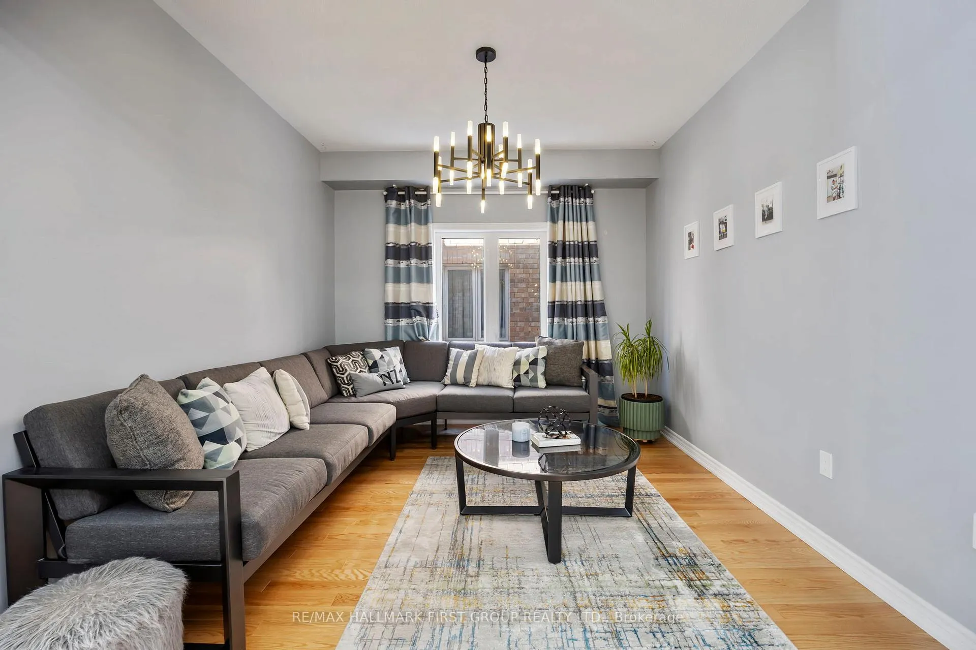 Photo 9 of 307 Northglen Boulevard, Clarington, Bowmanville — HOMEH