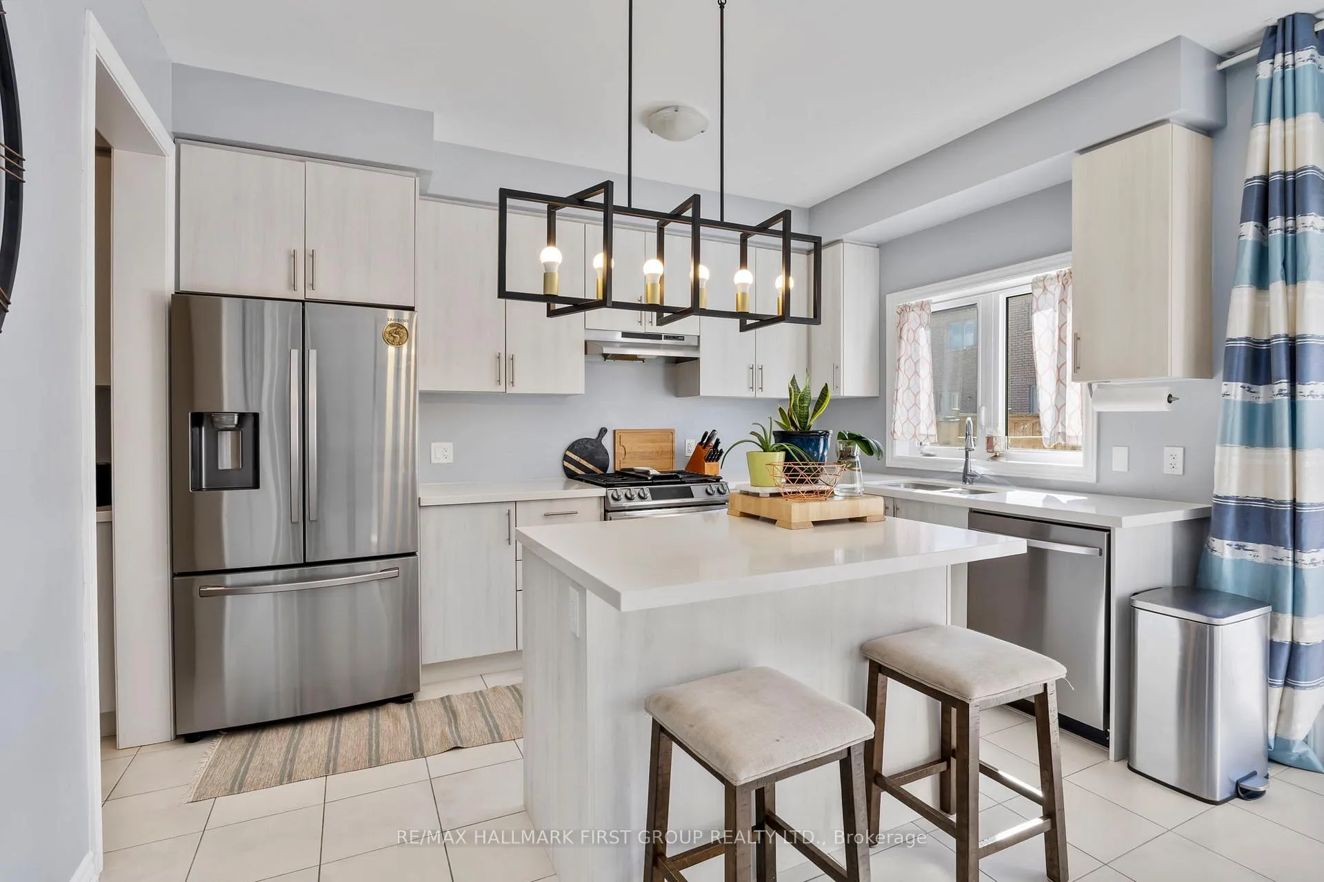 Photo 13 of 307 Northglen Boulevard, Clarington, Bowmanville — HOMEH