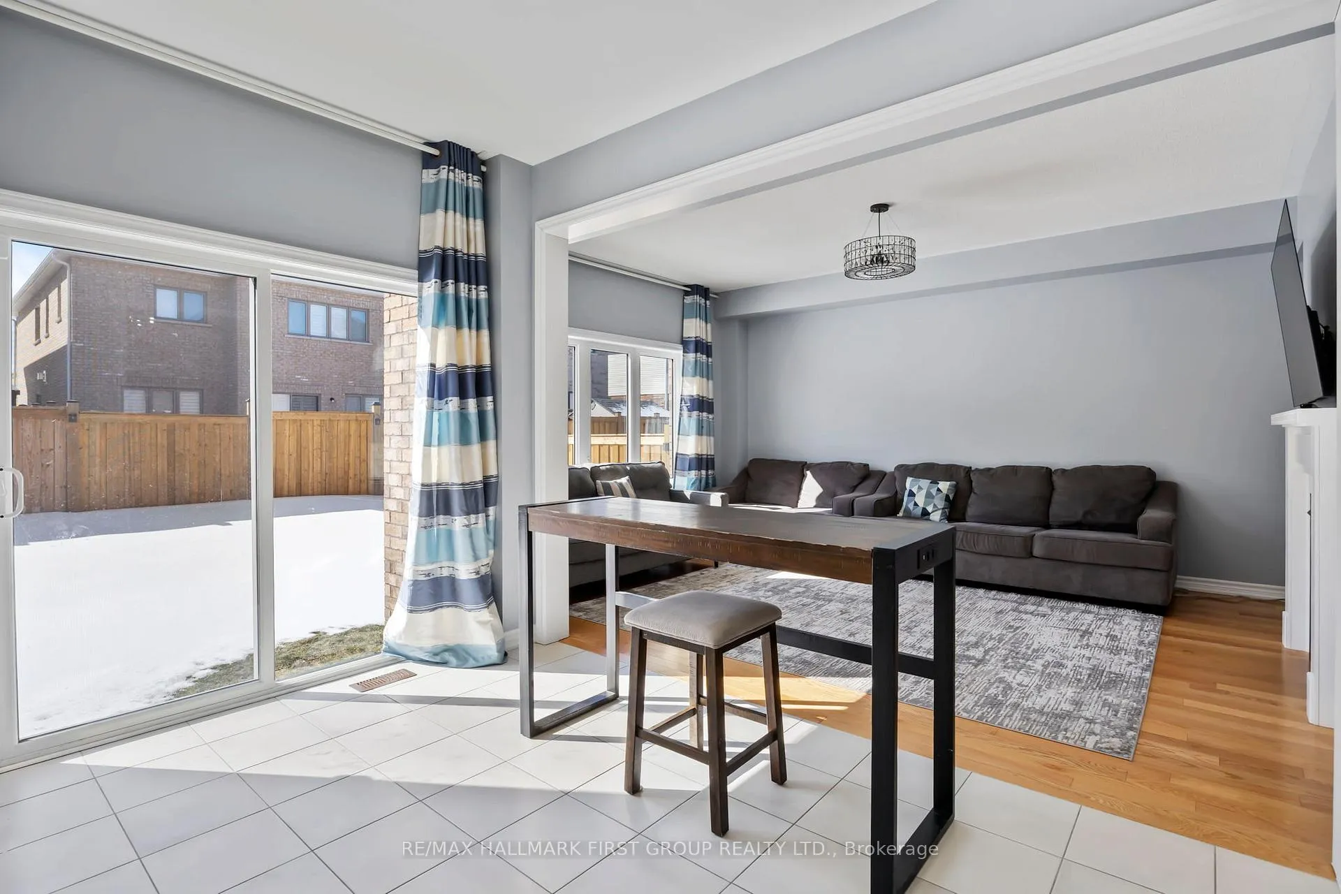 Photo 18 of 307 Northglen Boulevard, Clarington, Bowmanville — HOMEH