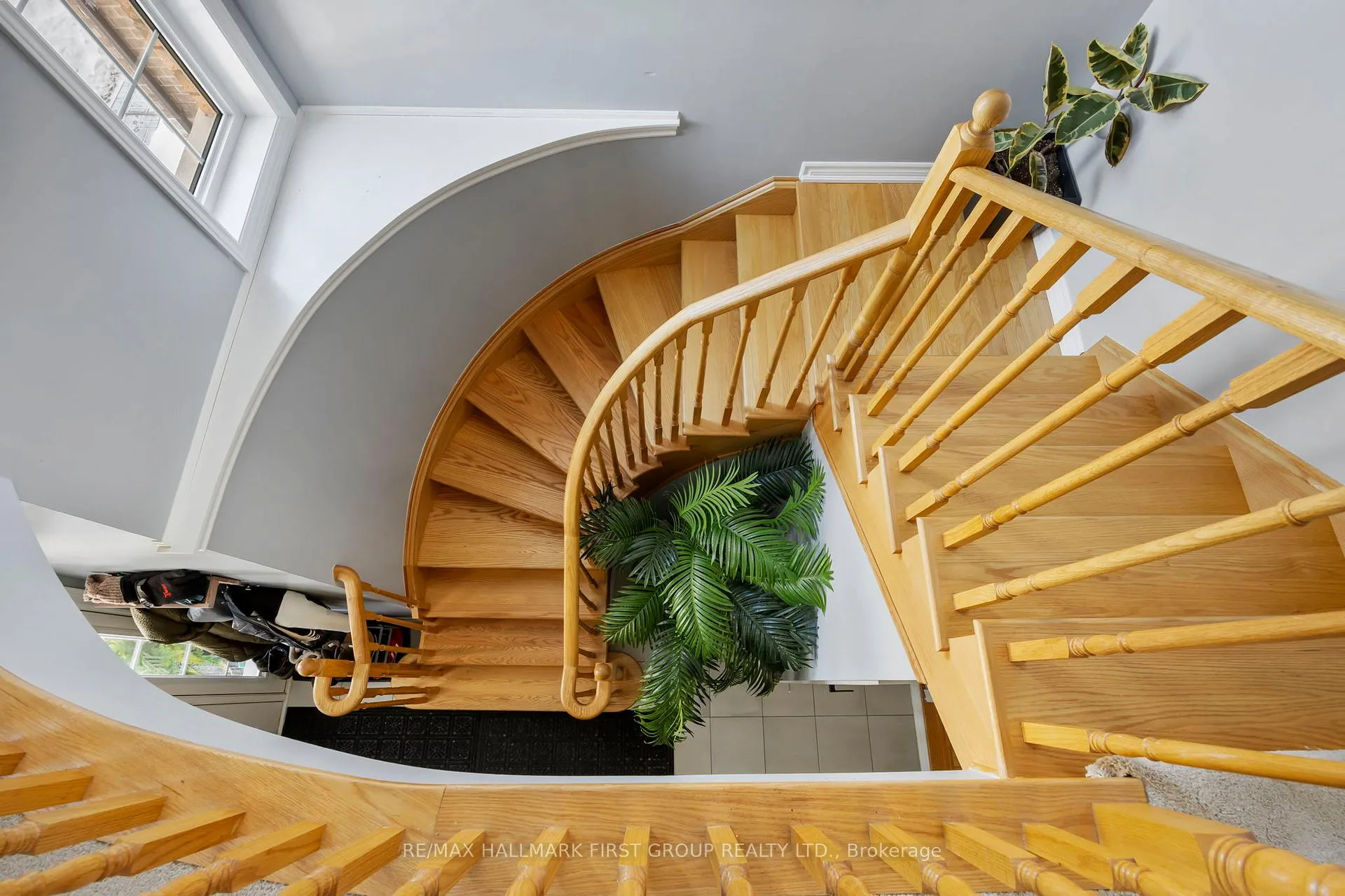 Photo 24 of 307 Northglen Boulevard, Clarington, Bowmanville — HOMEH