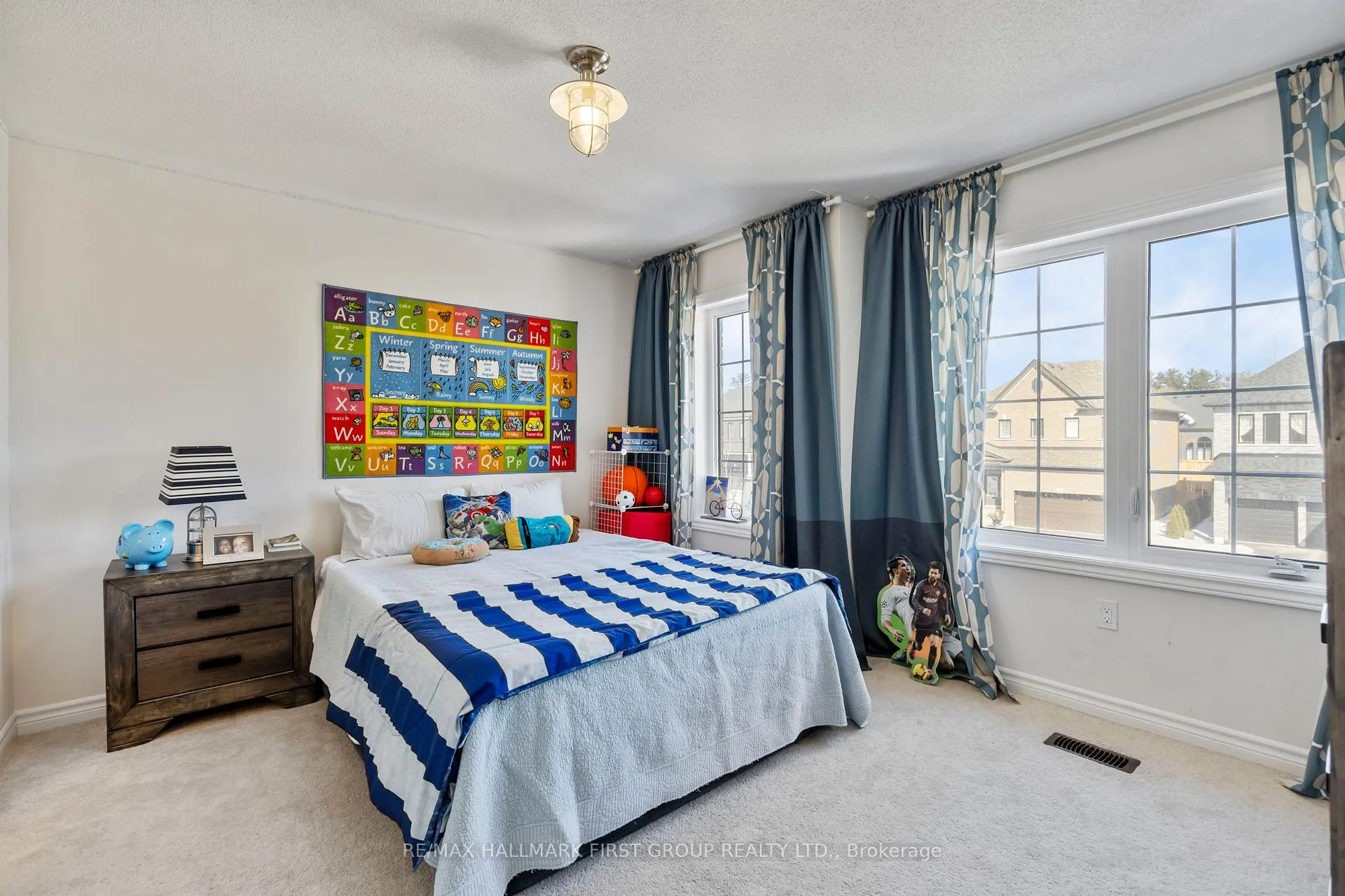 Photo 34 of 307 Northglen Boulevard, Clarington, Bowmanville — HOMEH