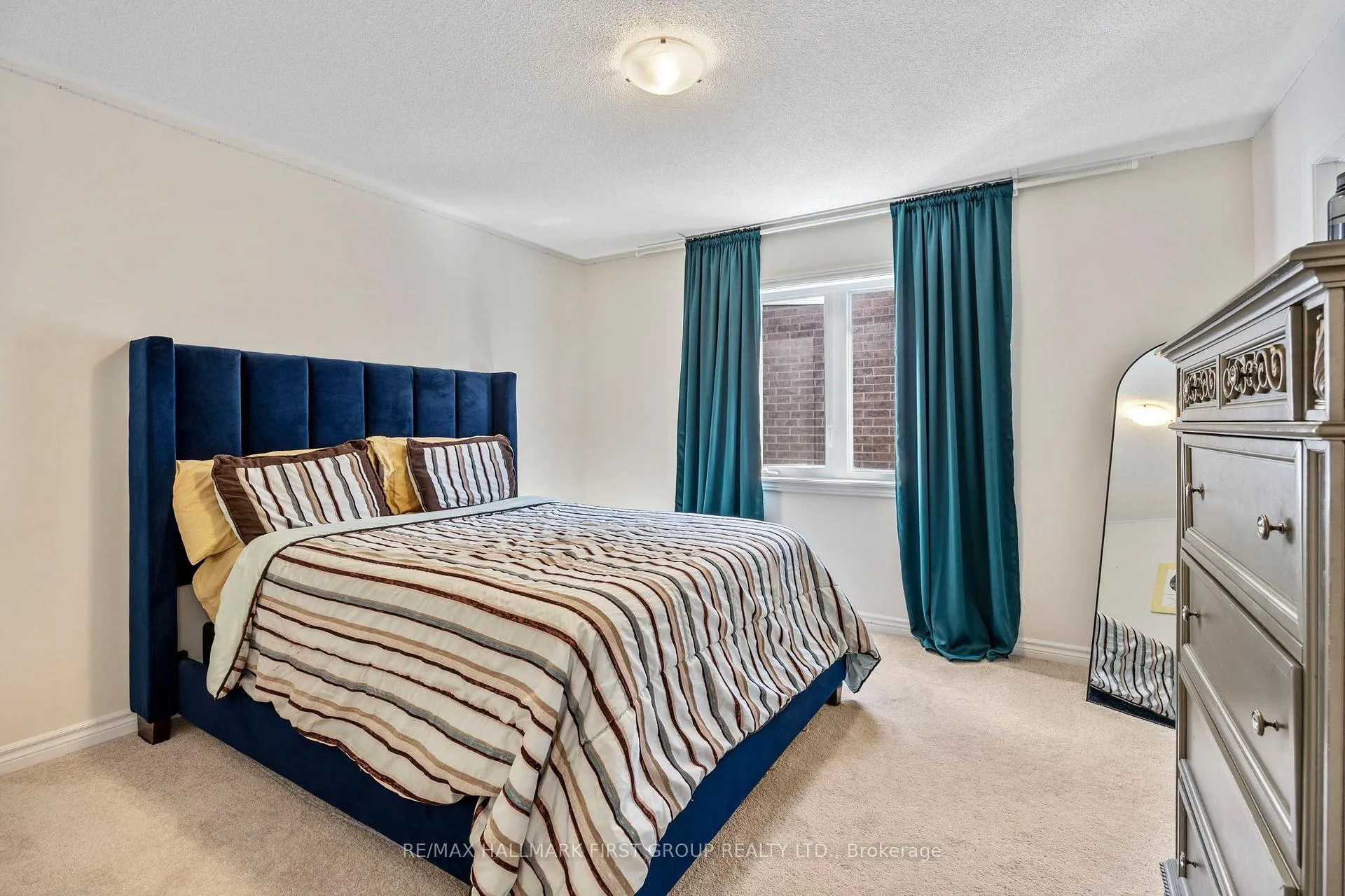 Photo 39 of 307 Northglen Boulevard, Clarington, Bowmanville — HOMEH