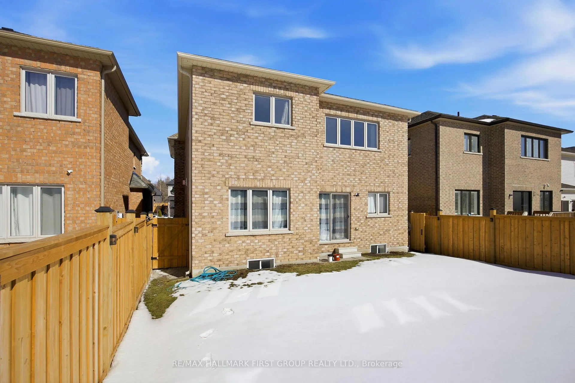Photo 43 of 307 Northglen Boulevard, Clarington, Bowmanville — HOMEH