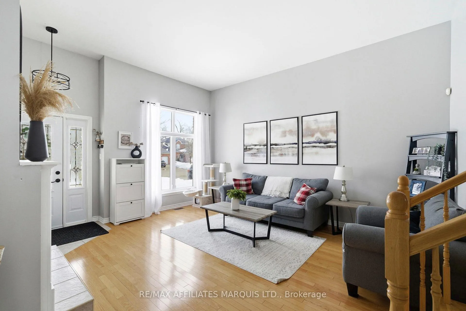 Photo 5 of 2340 Emily Crescent, Cornwall — HOMEH