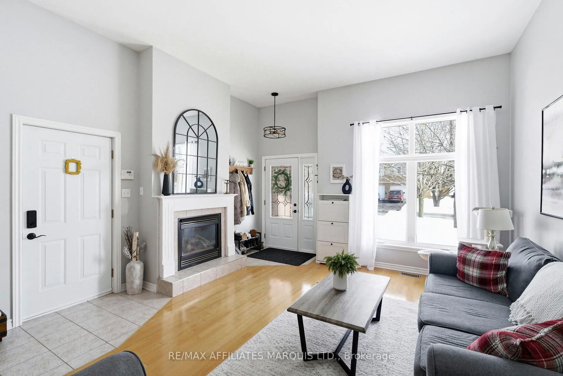 Photo 8 of 2340 Emily Crescent, Cornwall — HOMEH