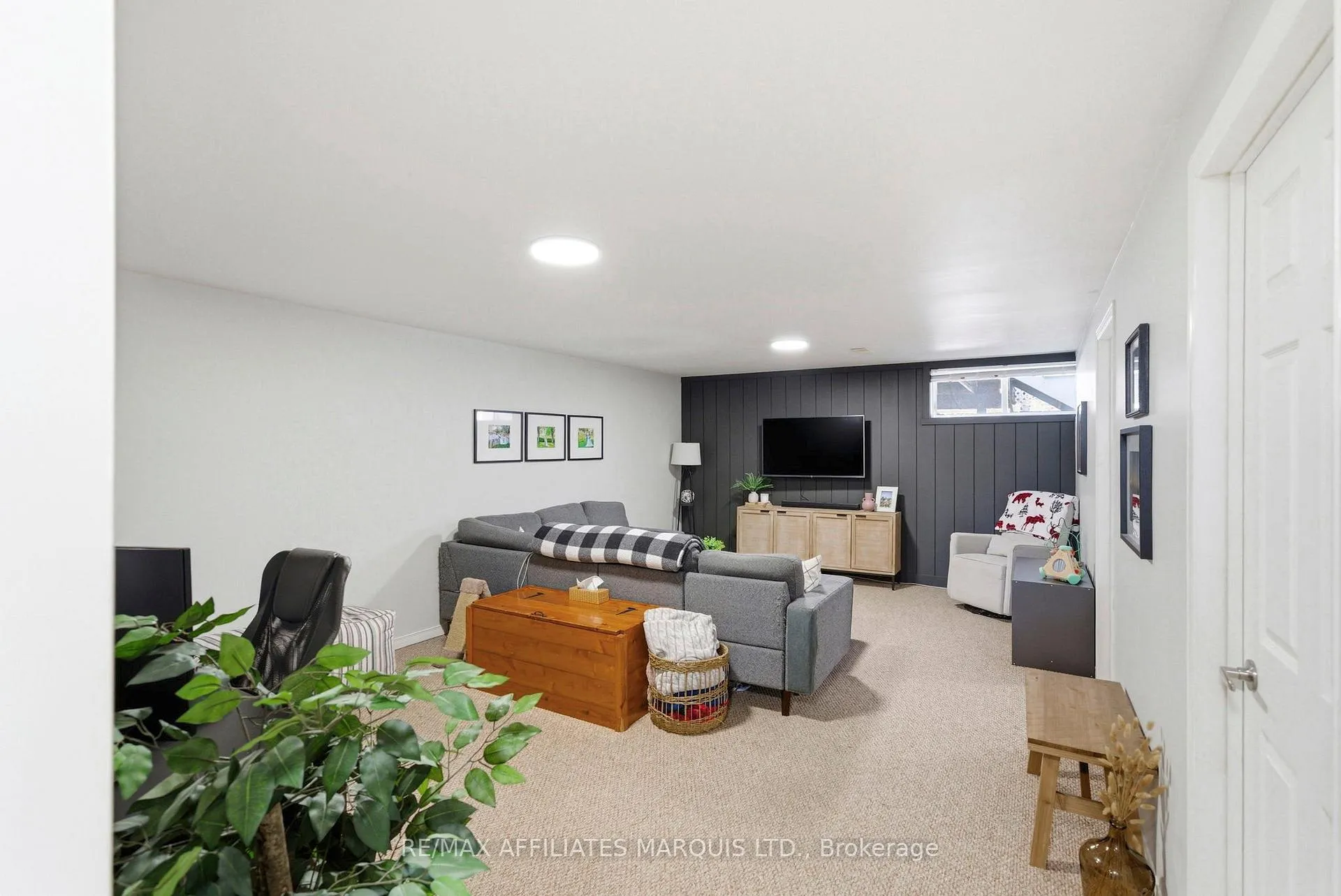 Photo 21 of 2340 Emily Crescent, Cornwall — HOMEH