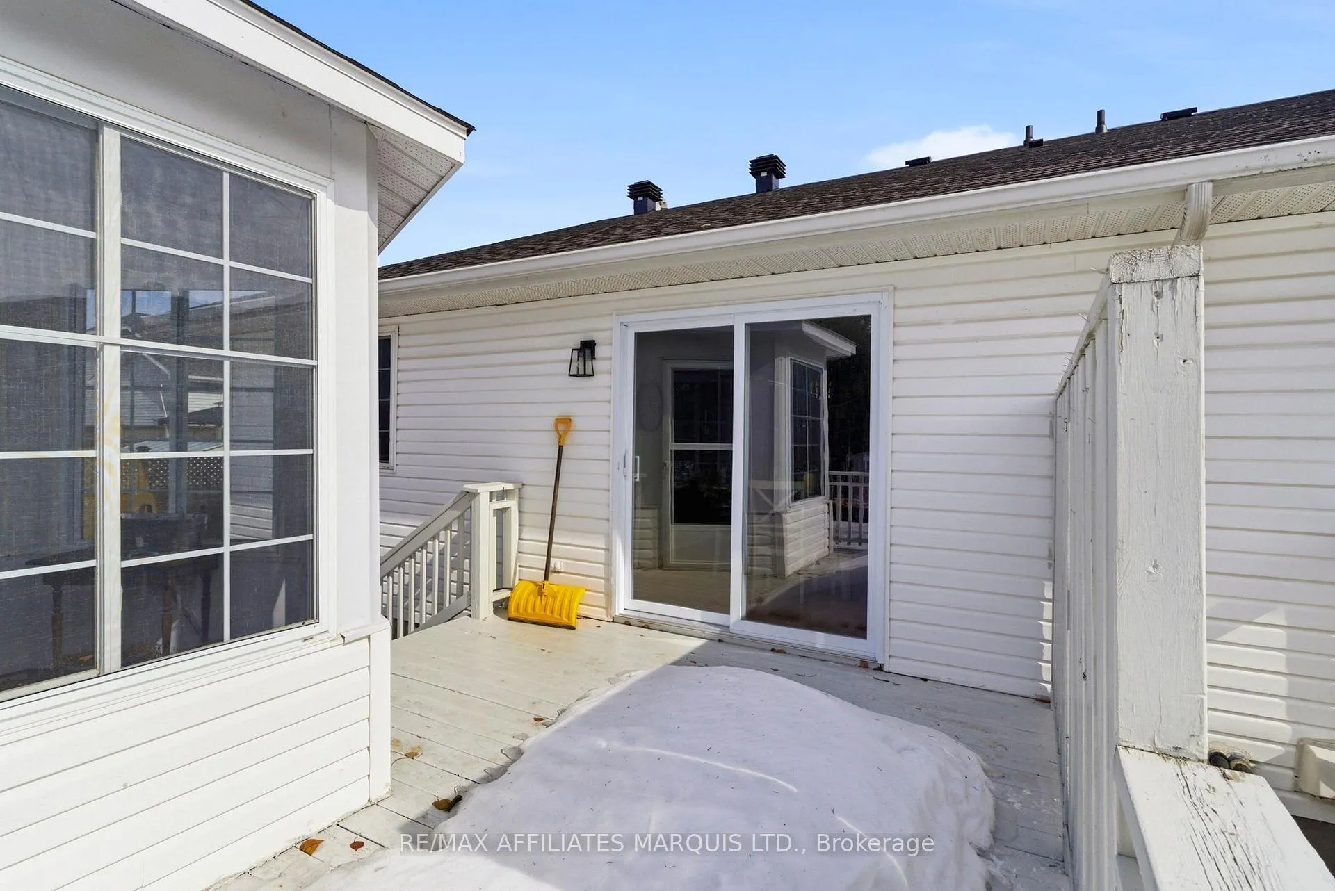 Photo 31 of 2340 Emily Crescent, Cornwall — HOMEH