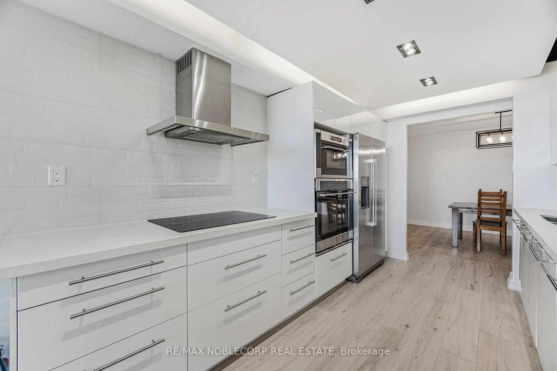 Photo 12 of Unit 1107, 22 Hanover Road, Brampton, Queen Street Corridor — HOMEH