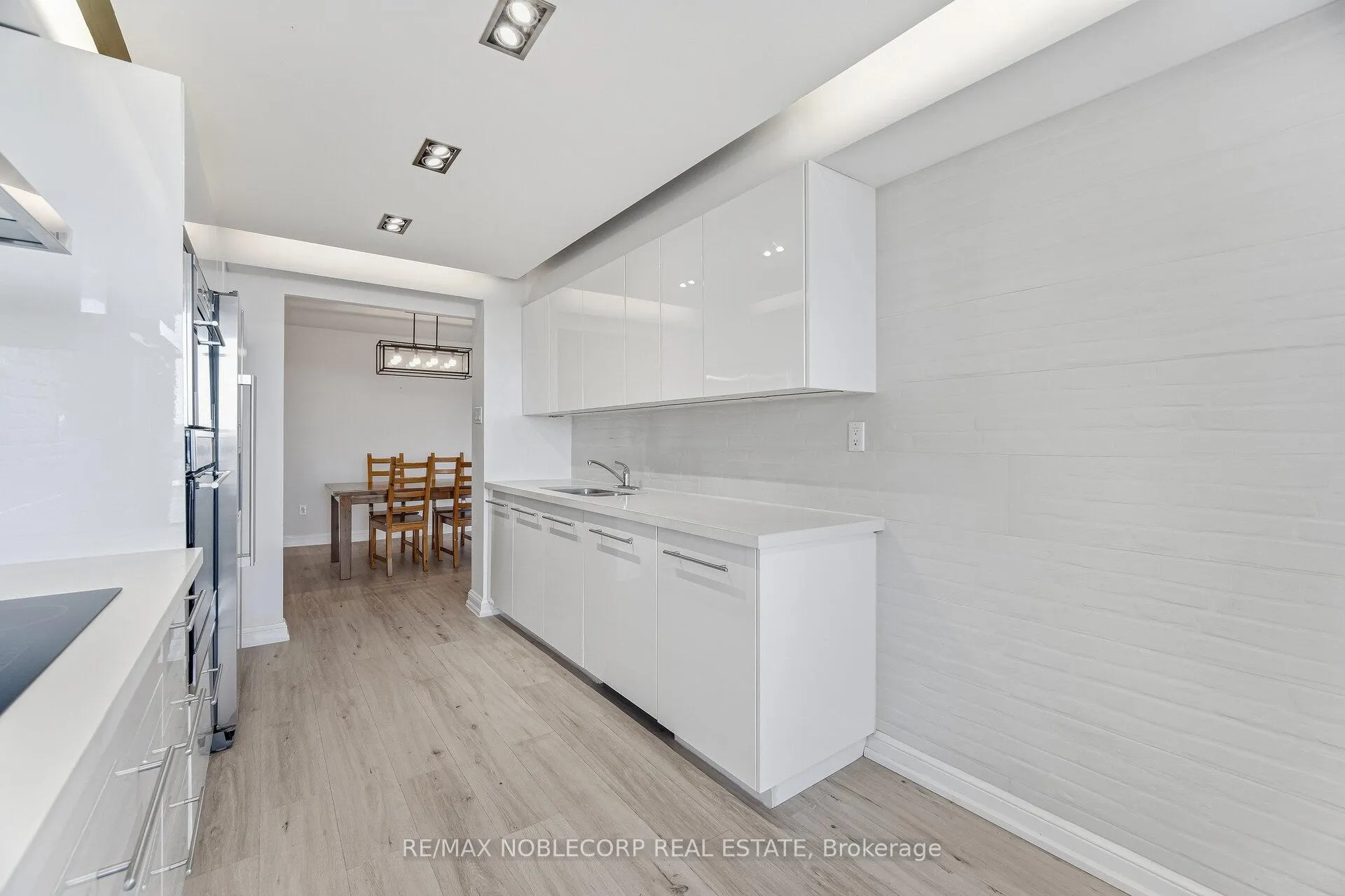 Photo 13 of Unit 1107, 22 Hanover Road, Brampton, Queen Street Corridor — HOMEH