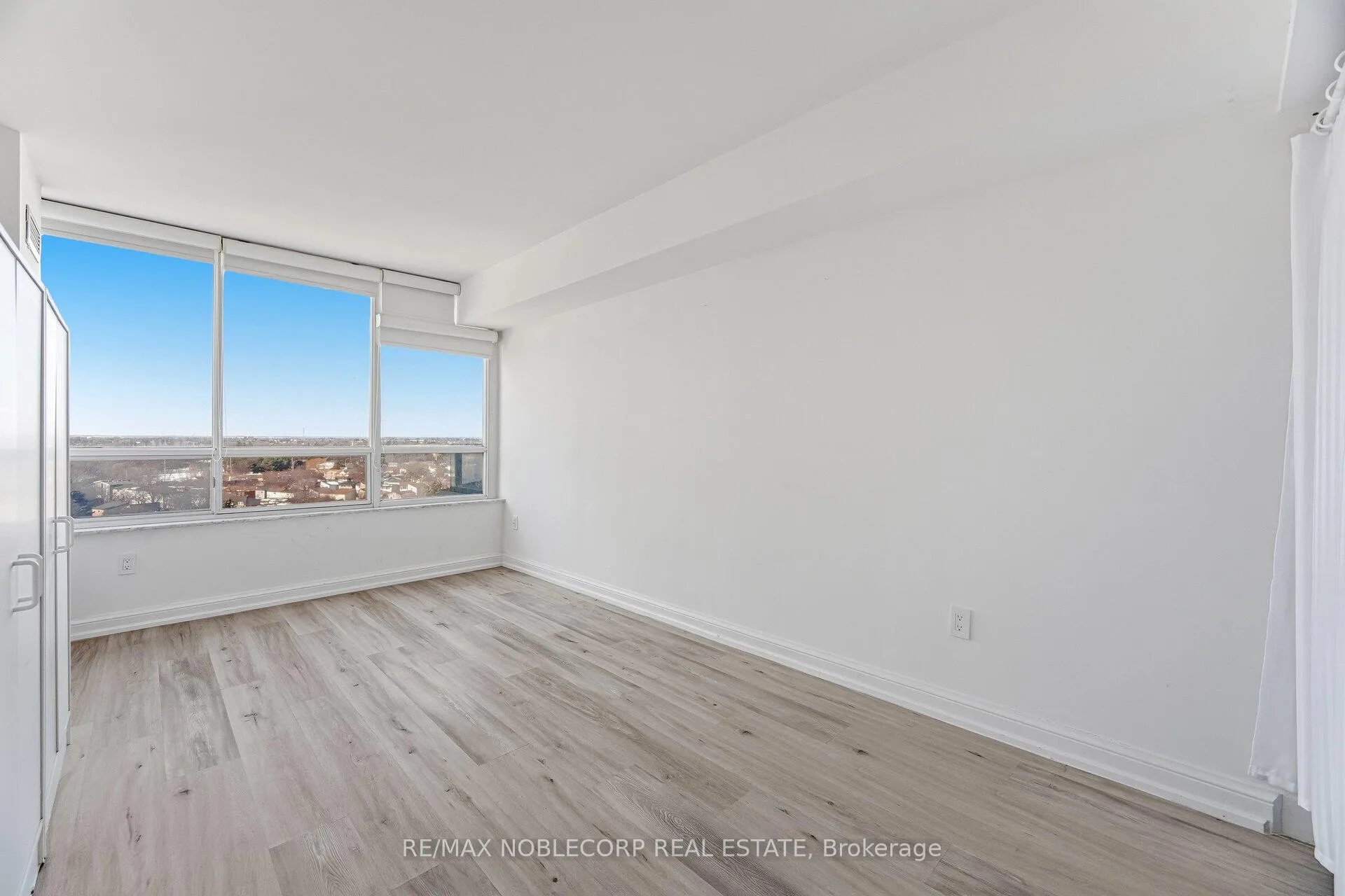 Photo 21 of Unit 1107, 22 Hanover Road, Brampton, Queen Street Corridor — HOMEH