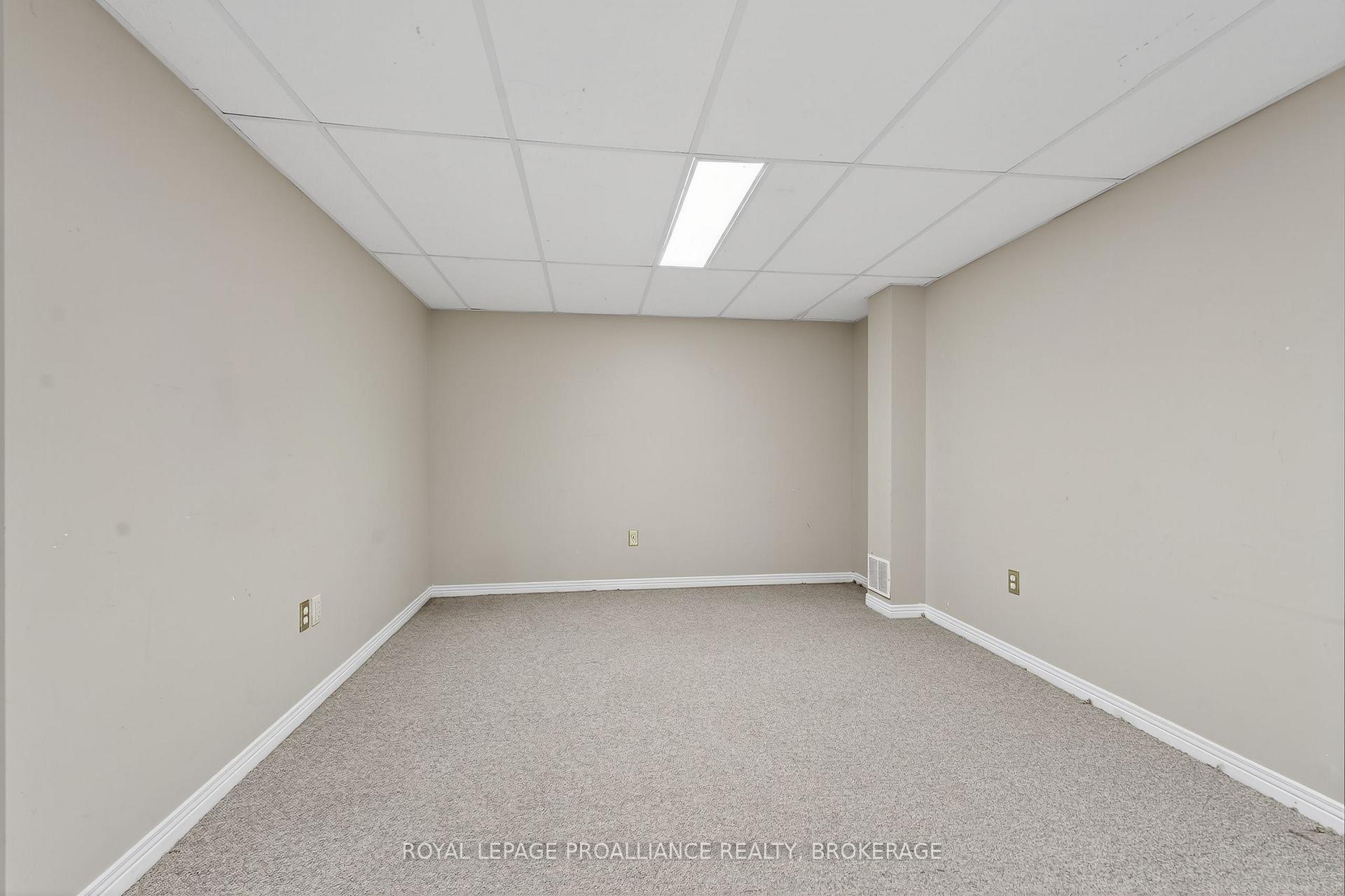 Photo 37 of 520 Citation Crescent, Kingston, City Southwest — HOMEH