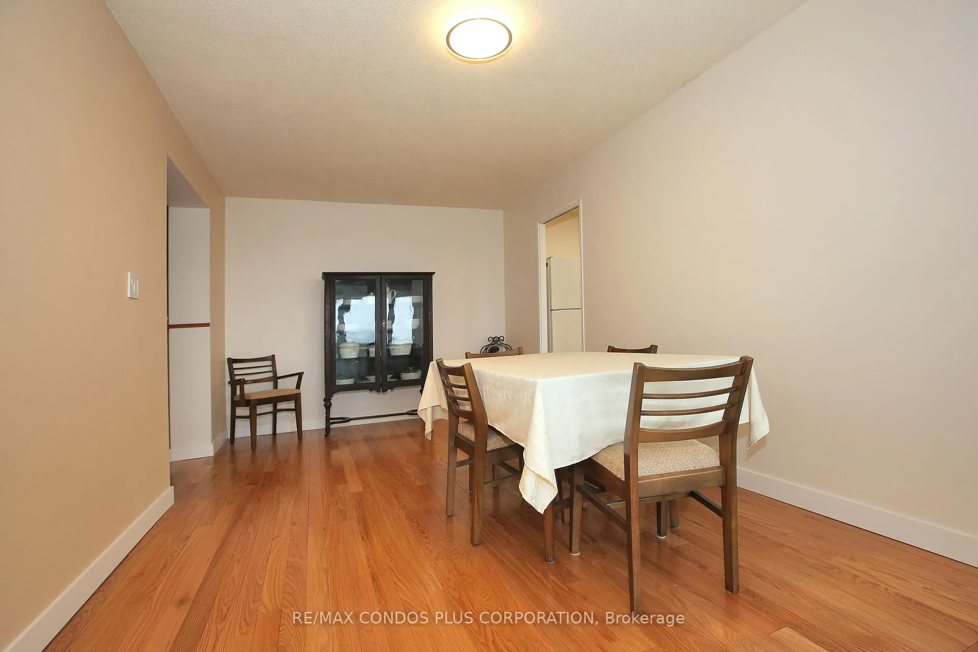 Photo 7 of Unit 1605, 260 Scarlett Road, Toronto, Rockcliffe-Smythe — HOMEH