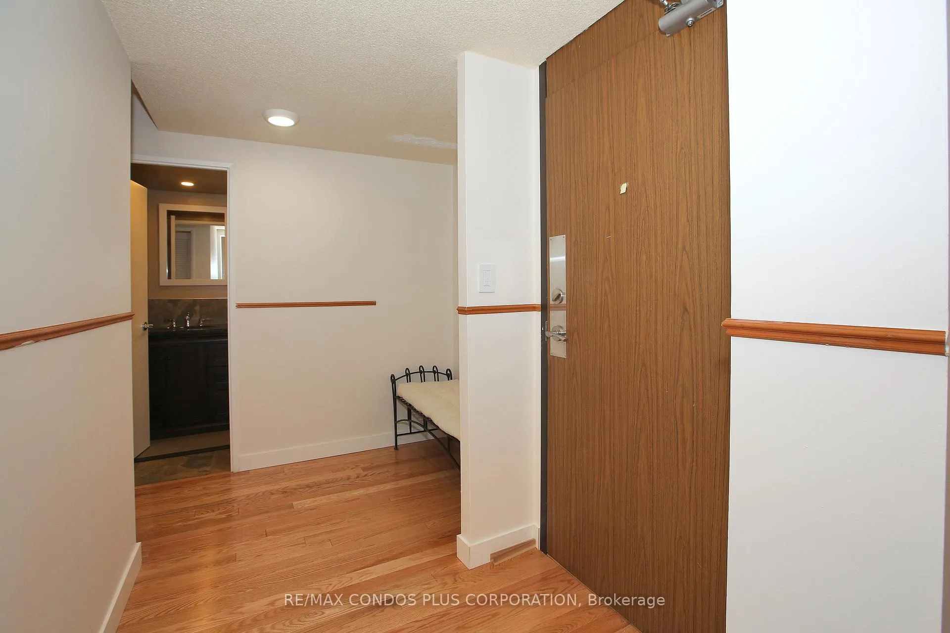 Photo 13 of Unit 1605, 260 Scarlett Road, Toronto, Rockcliffe-Smythe — HOMEH