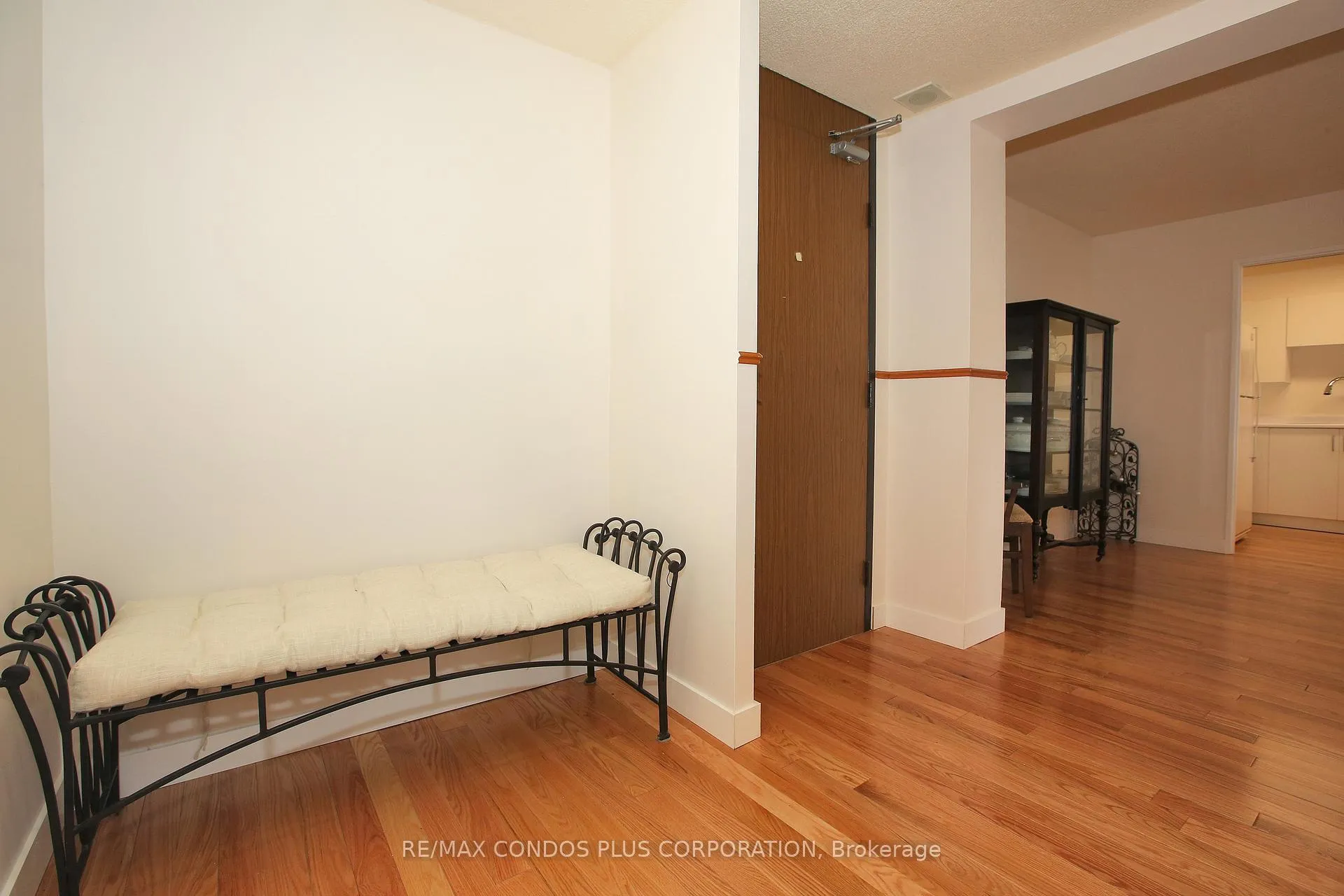 Photo 14 of Unit 1605, 260 Scarlett Road, Toronto, Rockcliffe-Smythe — HOMEH
