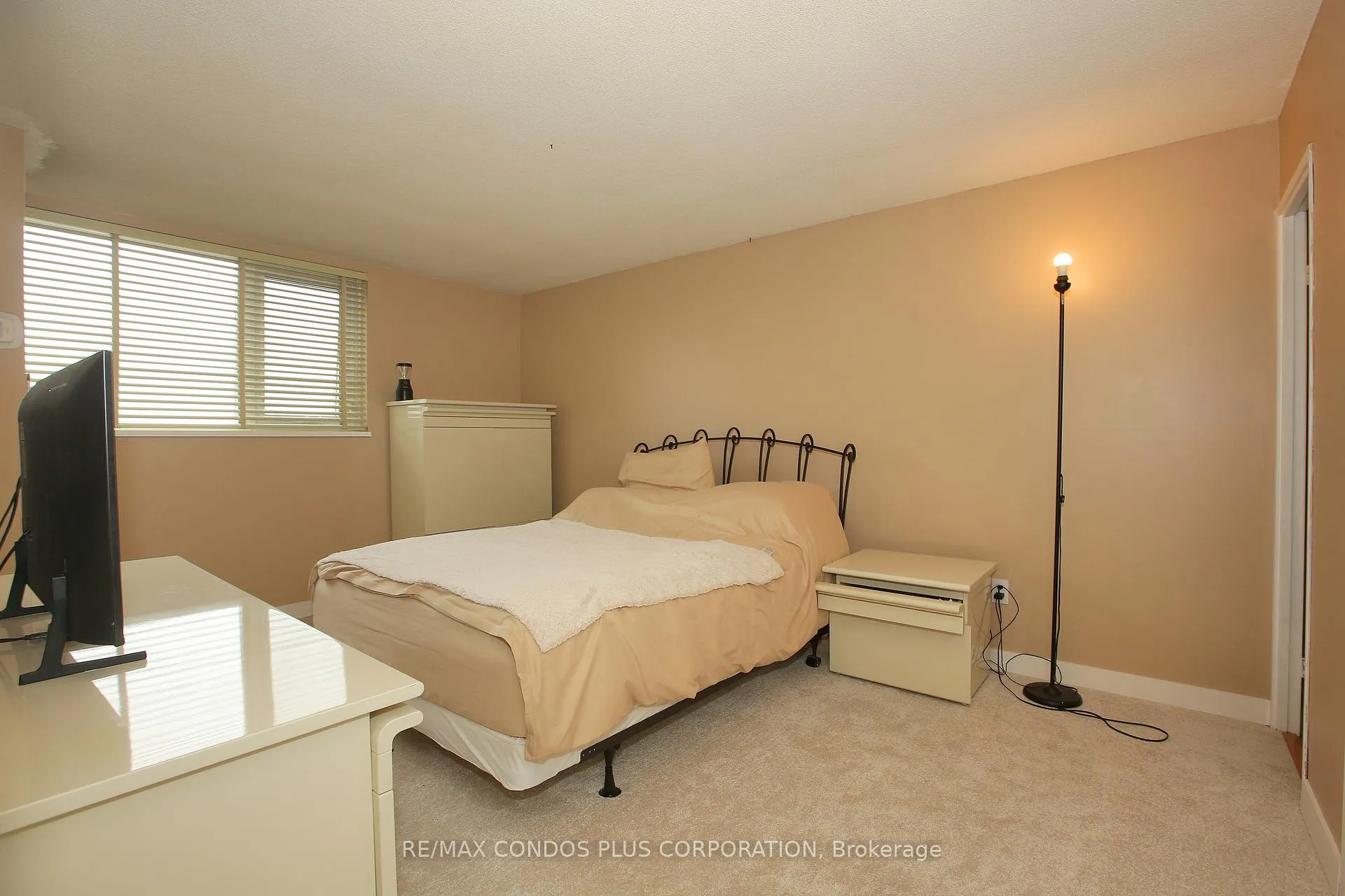 Photo 15 of Unit 1605, 260 Scarlett Road, Toronto, Rockcliffe-Smythe — HOMEH