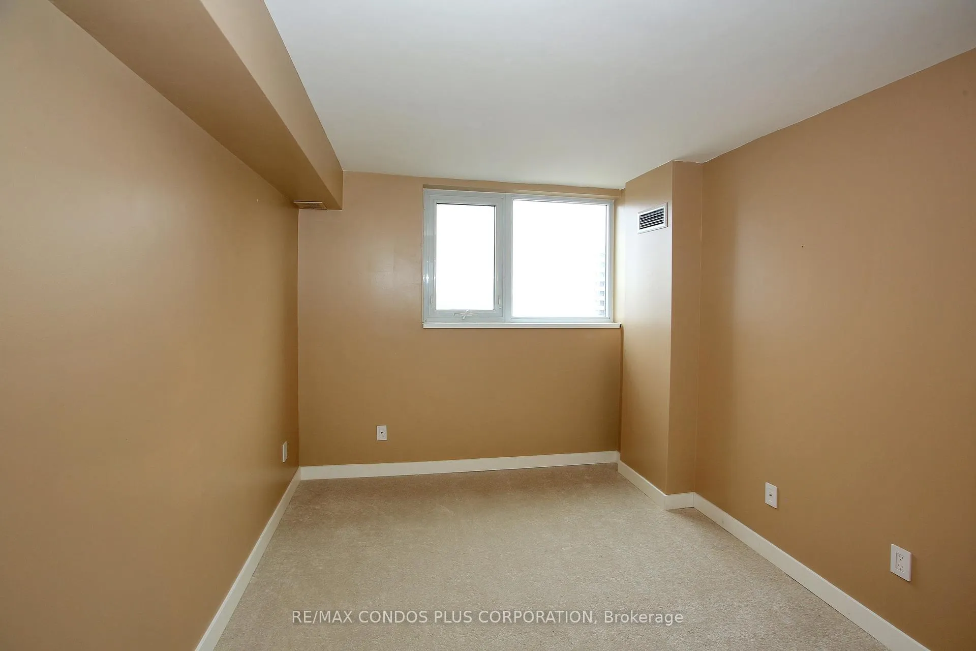 Photo 18 of Unit 1605, 260 Scarlett Road, Toronto, Rockcliffe-Smythe — HOMEH