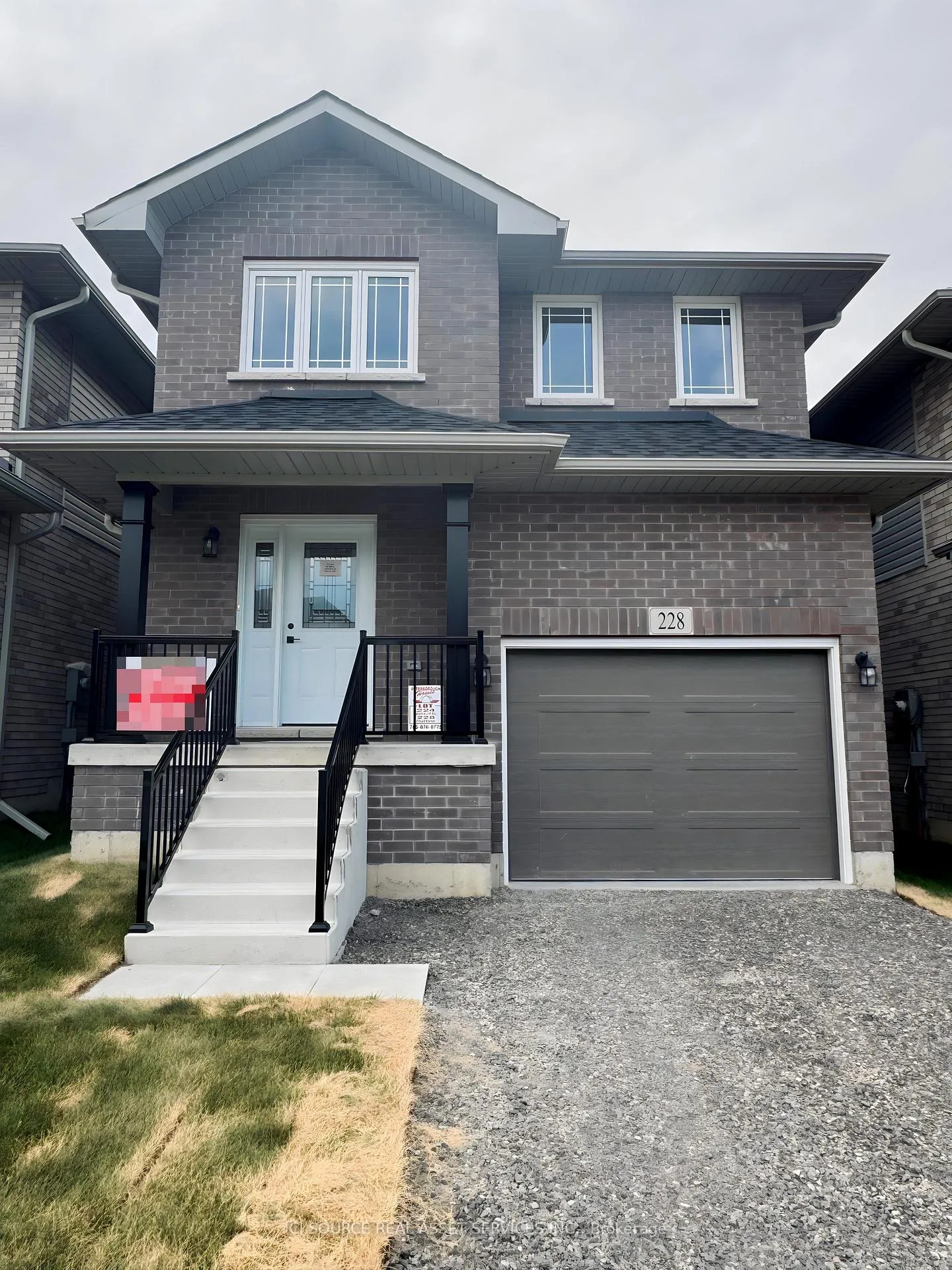 Front of 226 O'Neil Street