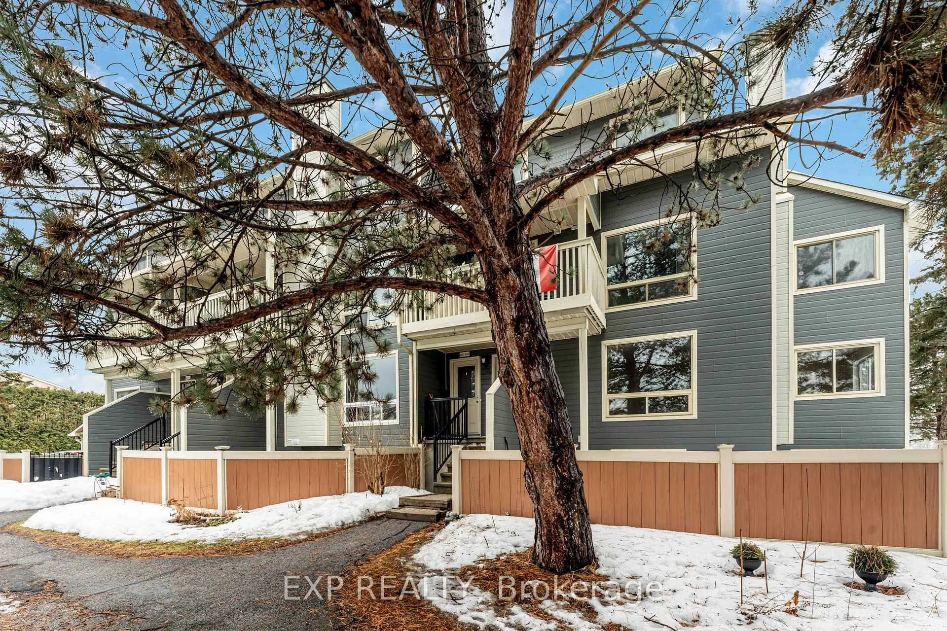 Photo 2 of Unit 45A, 802 St. Andre Drive, Ottawa, Hiawatha Park/Convent Glen — HOMEH