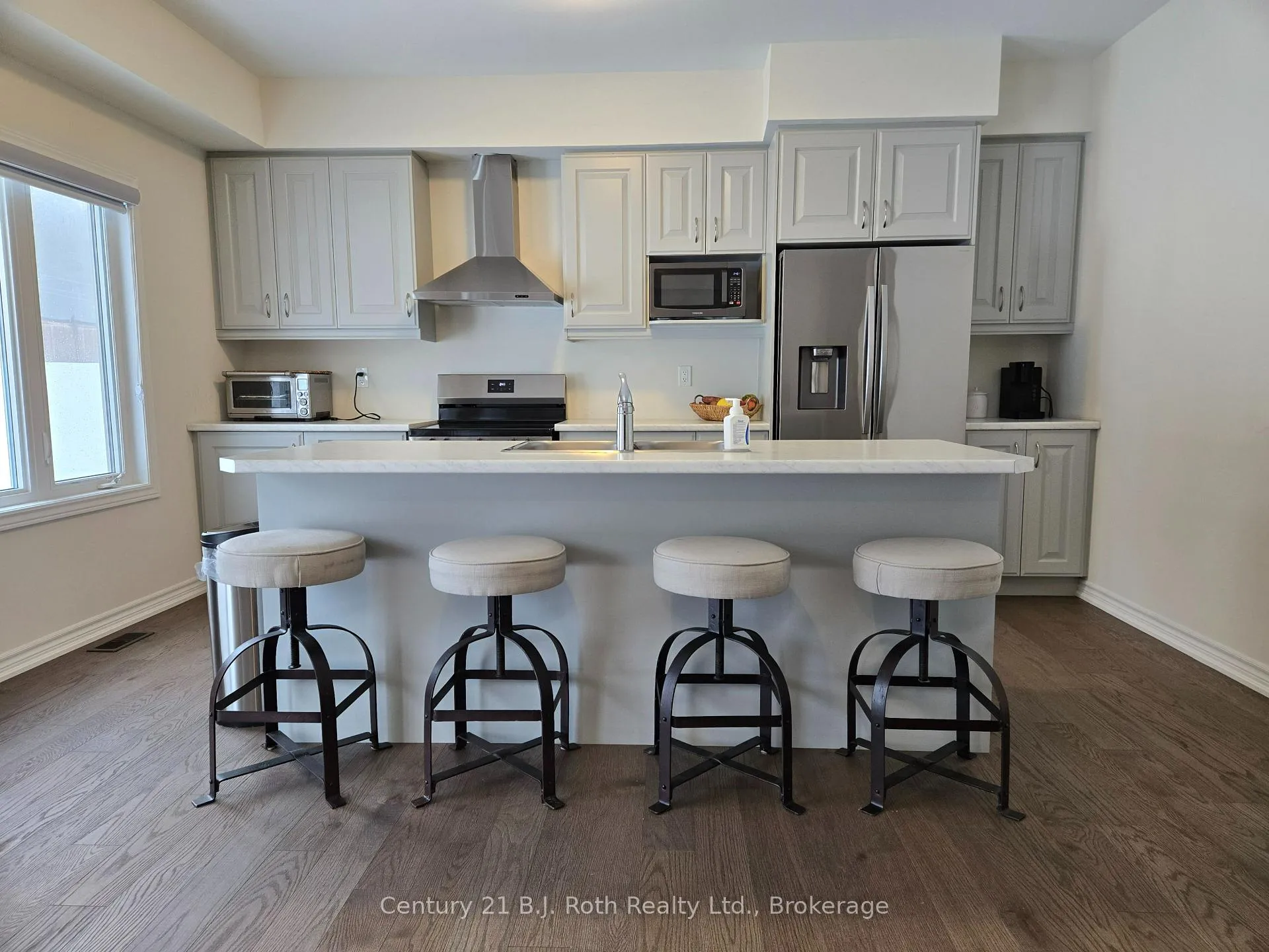 Photo 7 of 305 McEachern Lane, Gravenhurst, Muskoka (S) — HOMEH