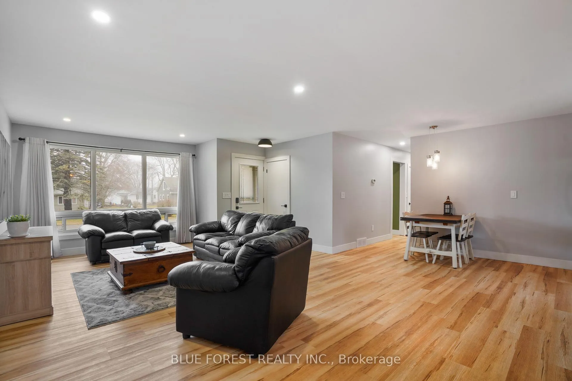 Photo 8 of 218 Maple Street, West Elgin, West Lorne — HOMEH
