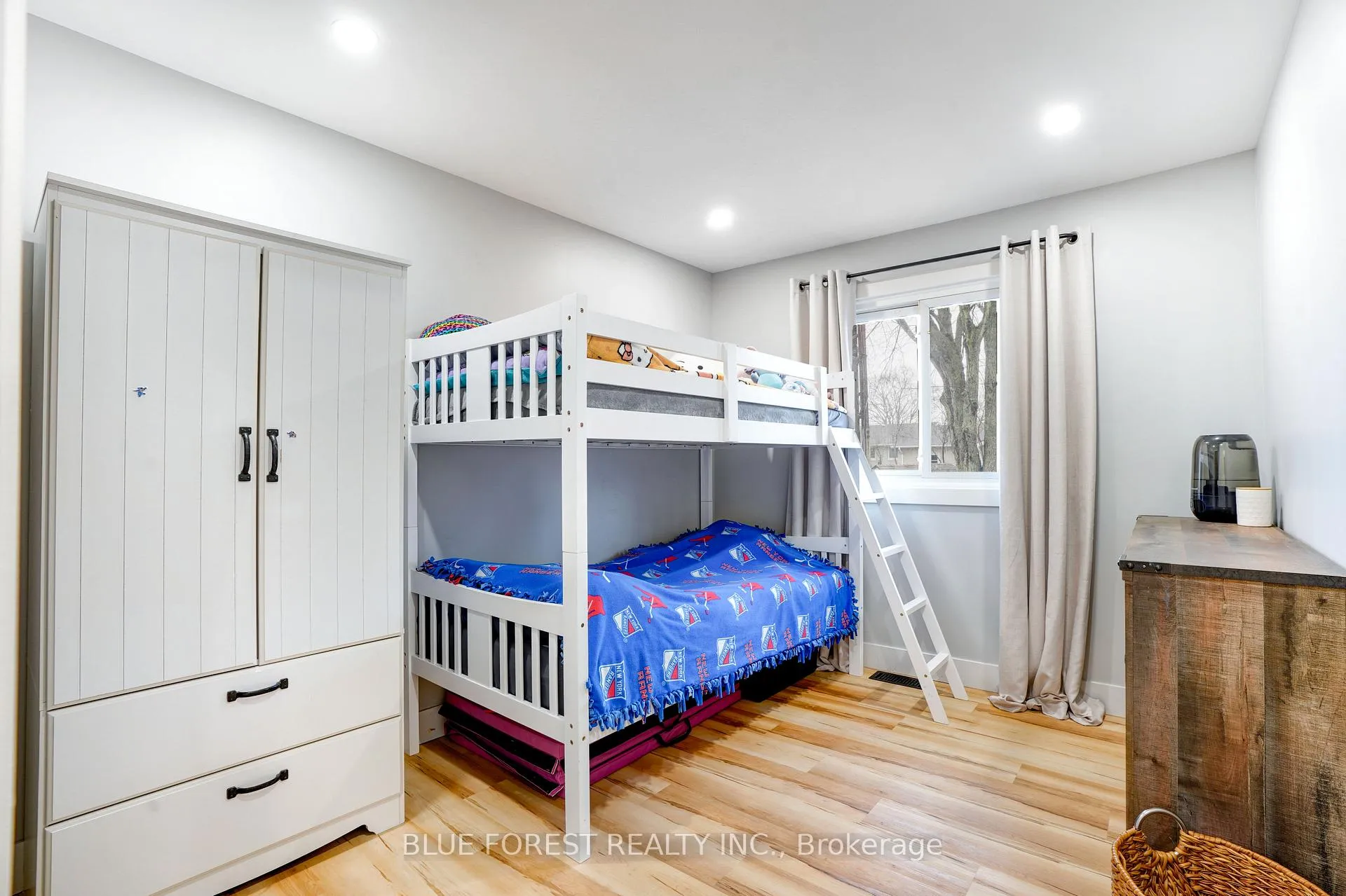 Photo 21 of 218 Maple Street, West Elgin, West Lorne — HOMEH