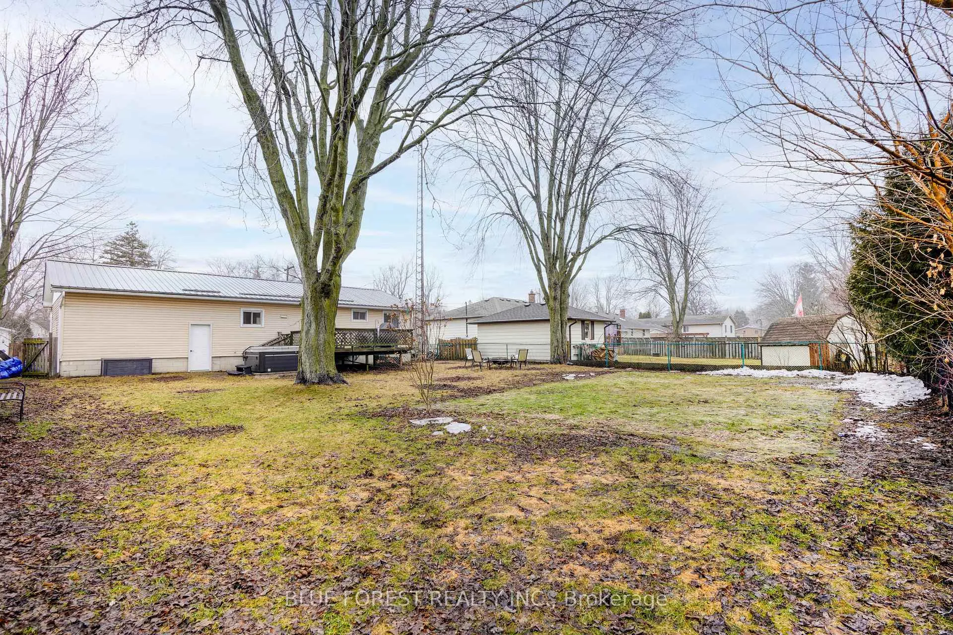Photo 38 of 218 Maple Street, West Elgin, West Lorne — HOMEH