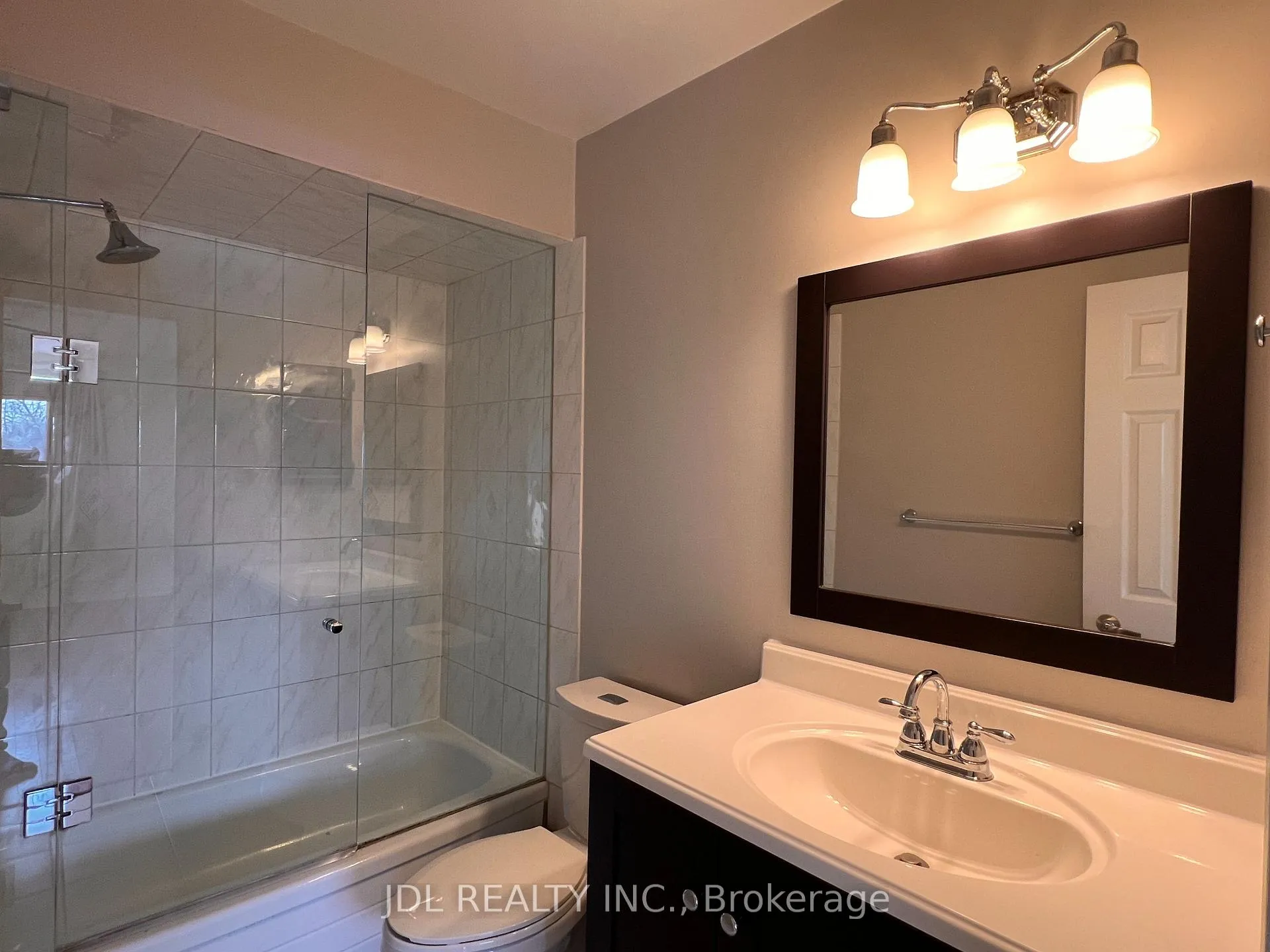 Photo 26 of 81 Gailcrest Circle, Vaughan, Crestwood-Springfarm-Yorkhill — HOMEH