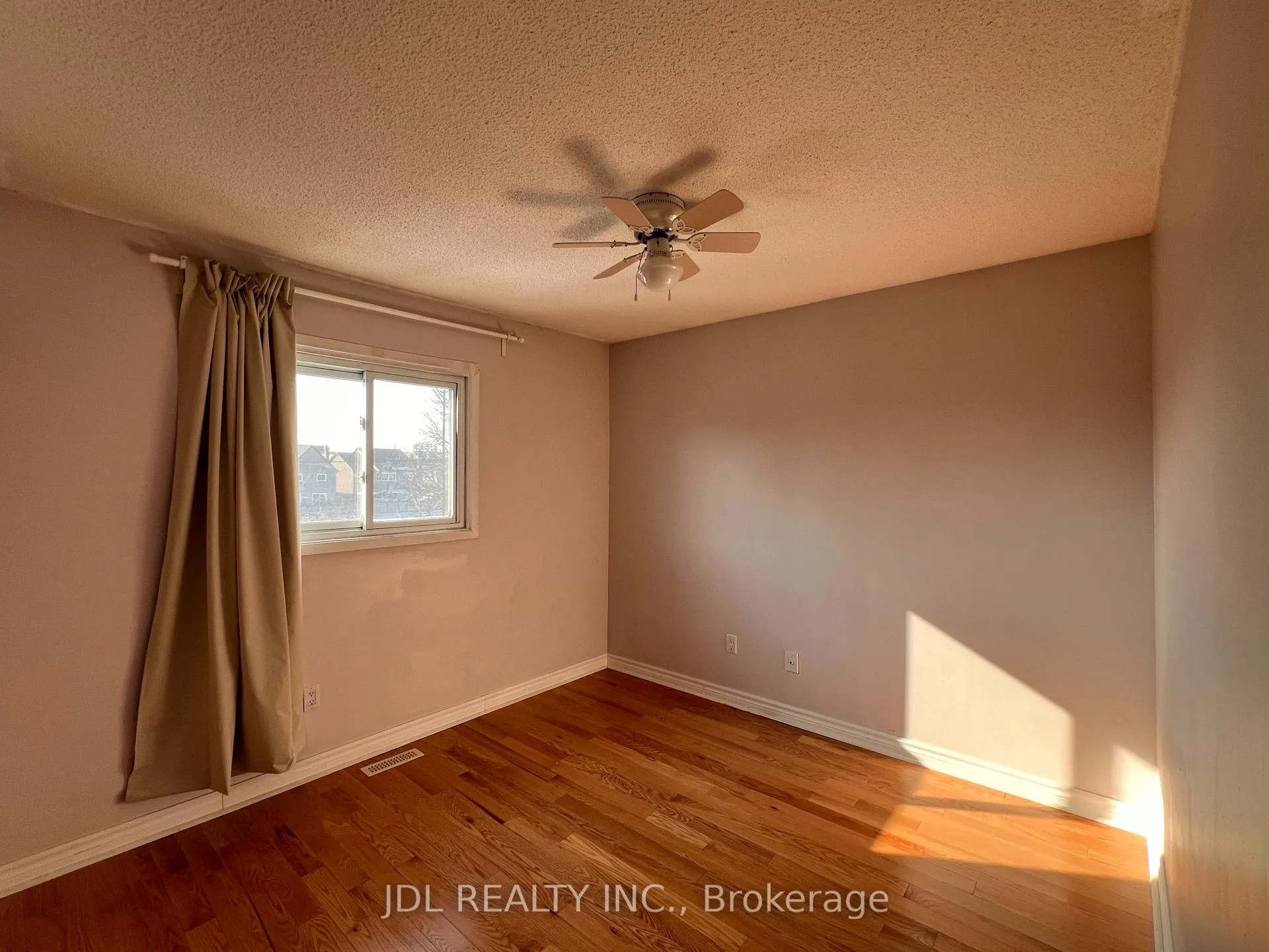 Photo 30 of 81 Gailcrest Circle, Vaughan, Crestwood-Springfarm-Yorkhill — HOMEH