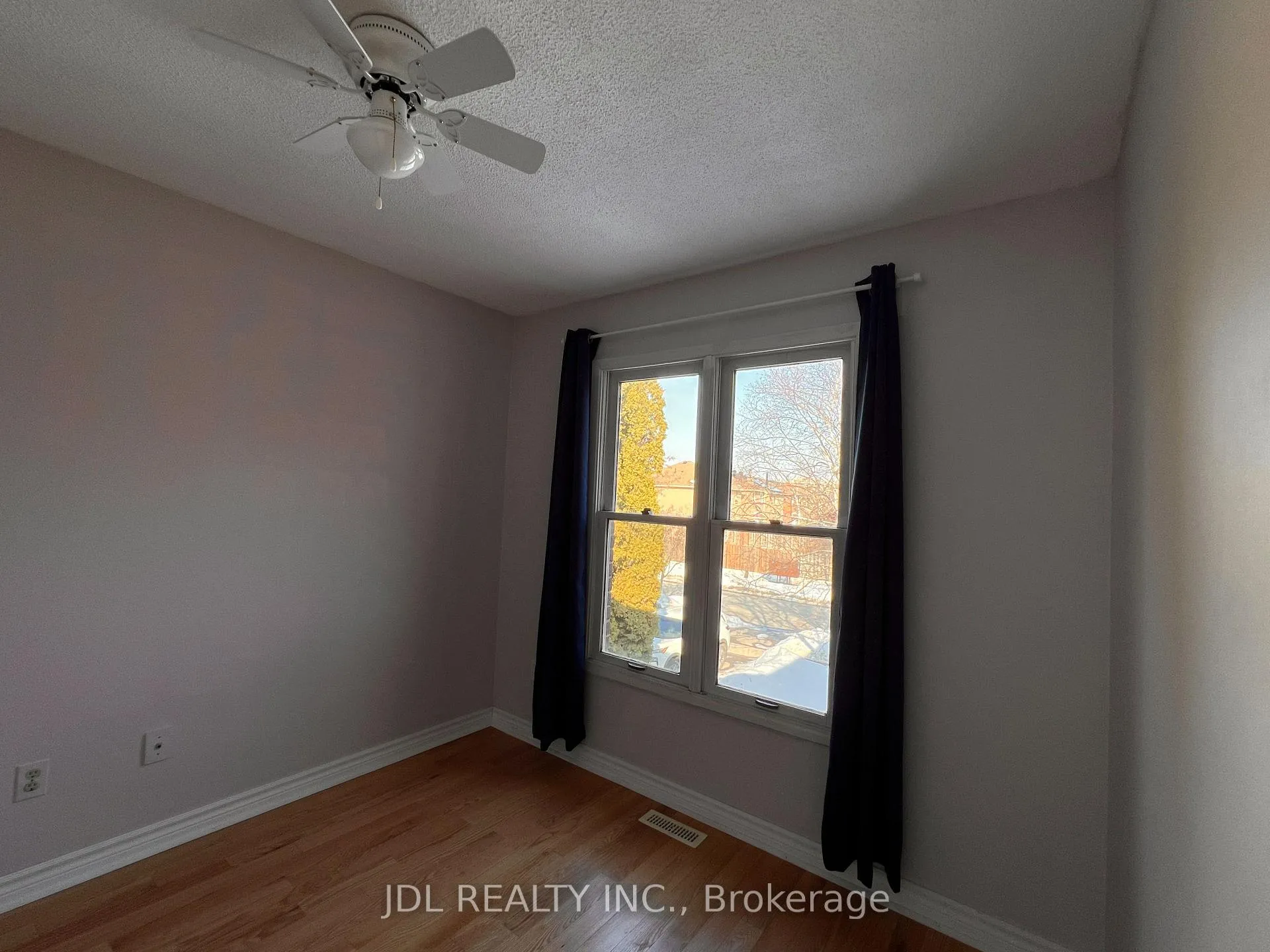 Photo 31 of 81 Gailcrest Circle, Vaughan, Crestwood-Springfarm-Yorkhill — HOMEH