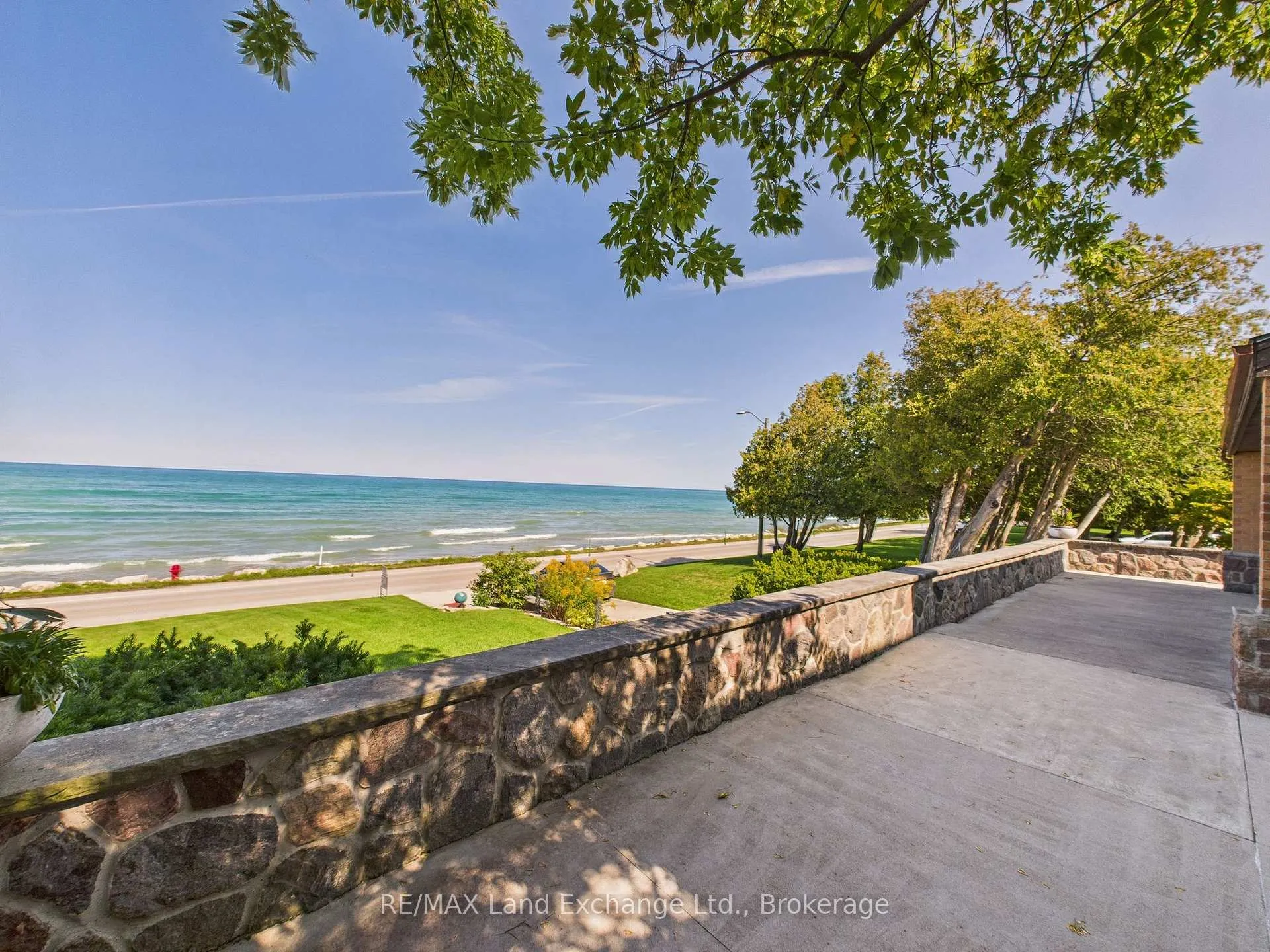Photo 3 of 147 Goderich Street, Kincardine — HOMEH