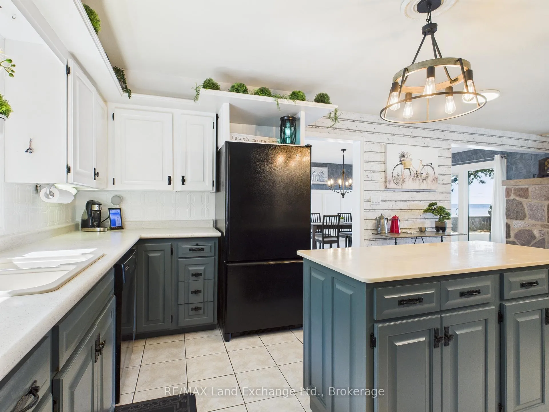 Photo 18 of 147 Goderich Street, Kincardine — HOMEH