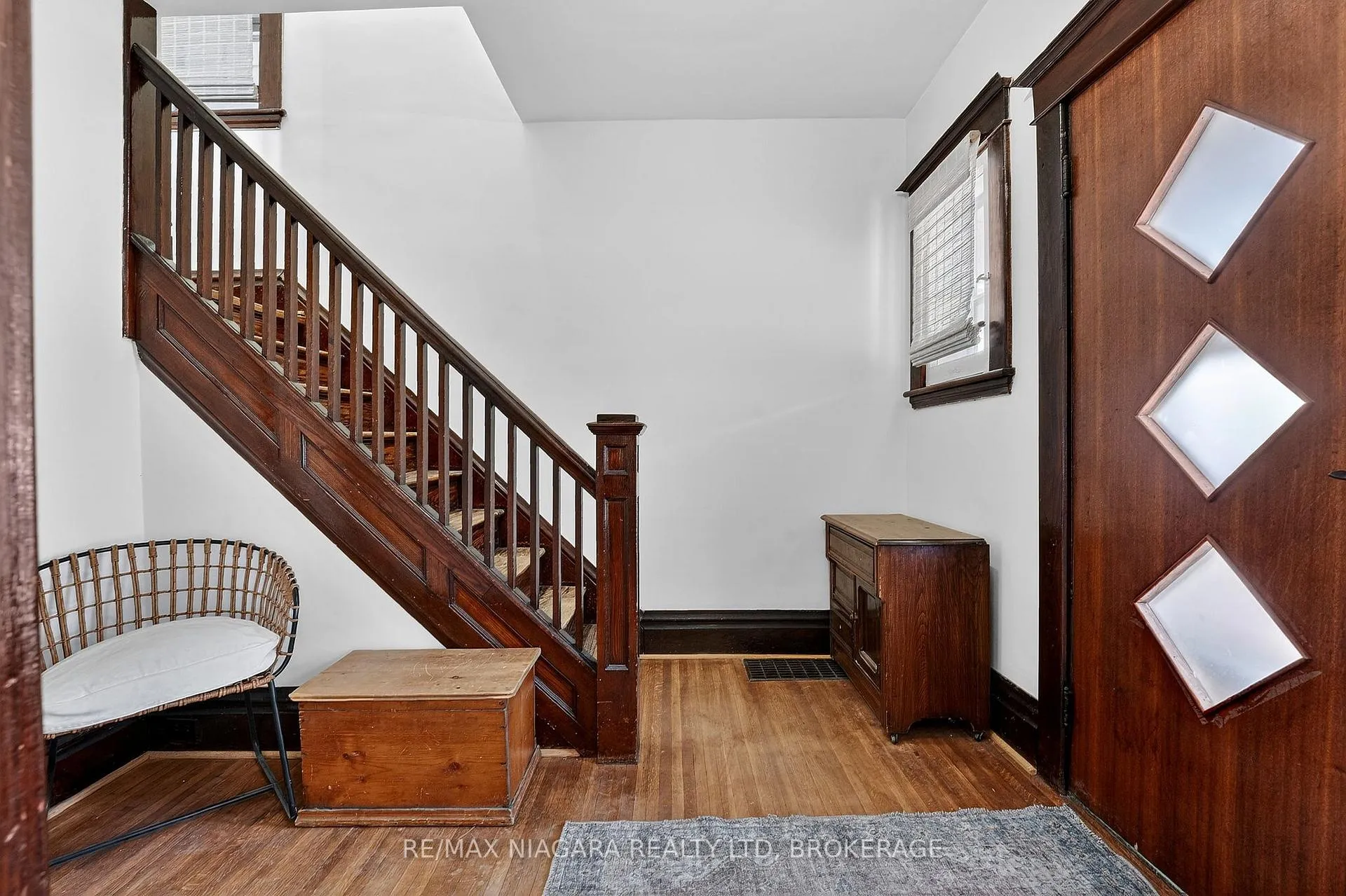Photo 3 of 101 Lottridge Street, Hamilton, Stipley — HOMEH